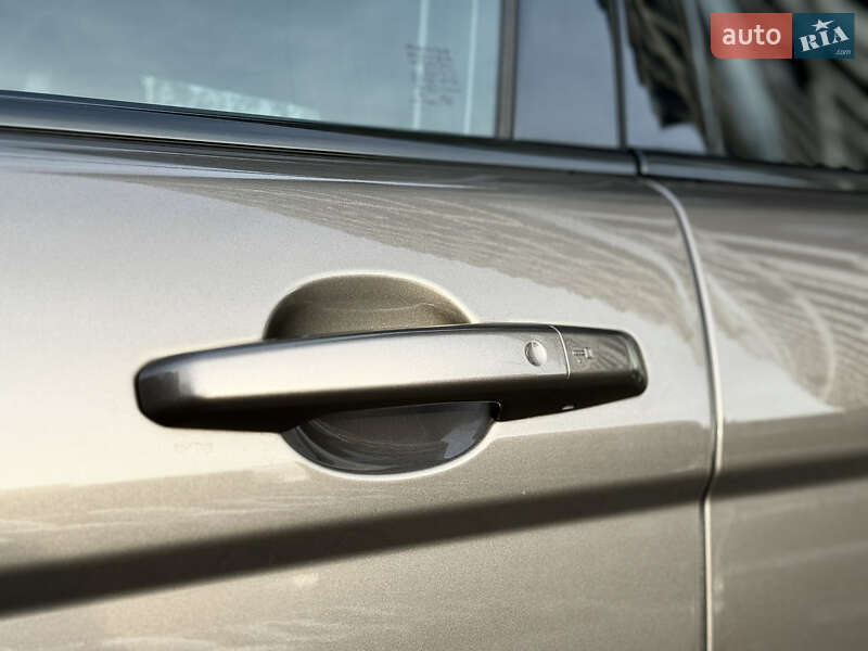 Внедорожник / Кроссовер Land Rover Range Rover Evoque 2017 в Львове фото 14 Внедорожник / Кроссовер Land Rover Range Rover Evoque 2017 в Львове