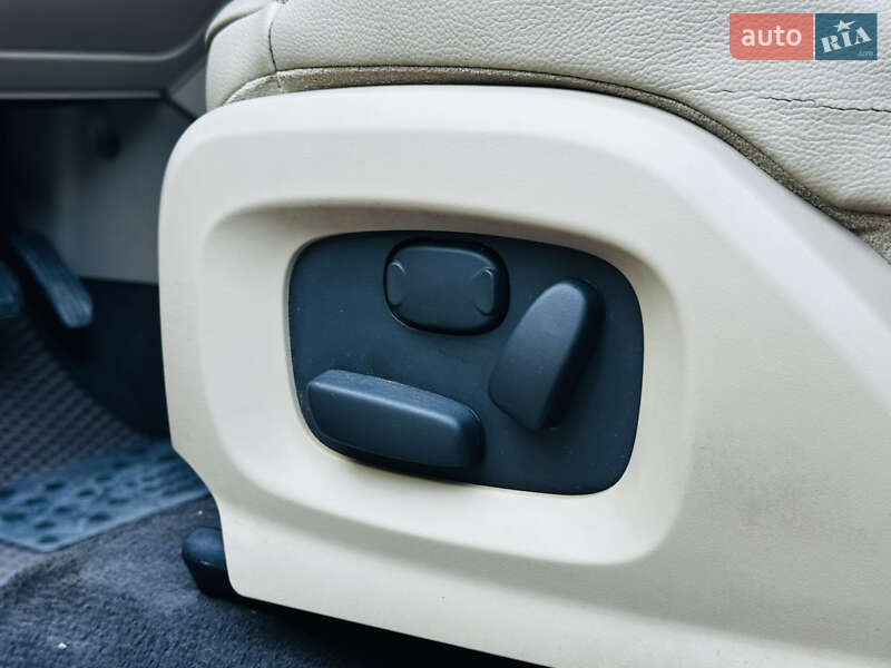 Позашляховик / Кросовер Land Rover Range Rover Evoque 2012 в Трускавці