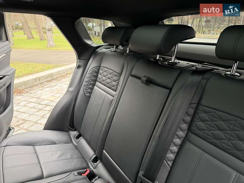 Внедорожник / Кроссовер Land Rover Range Rover Evoque 2022 в Киеве фото 93 Внедорожник / Кроссовер Land Rover Range Rover Evoque 2022 в Киеве