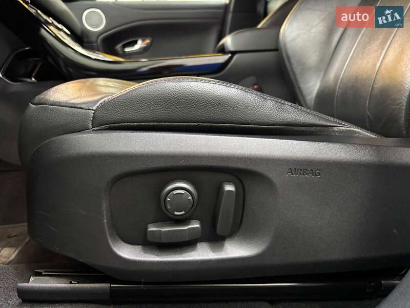 Внедорожник / Кроссовер Land Rover Range Rover Evoque 2016 в Киеве