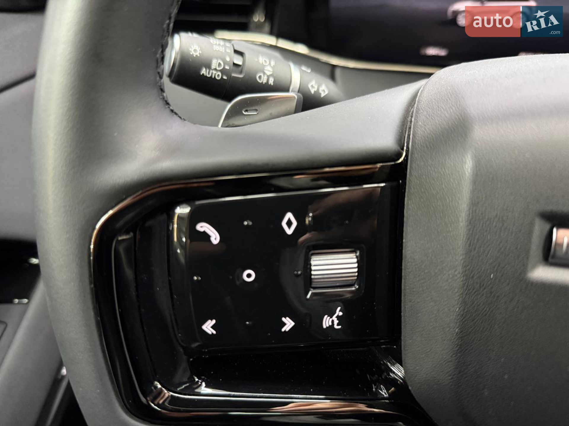 2024 Land Rover Range Rover Evoque - мініатюра 33