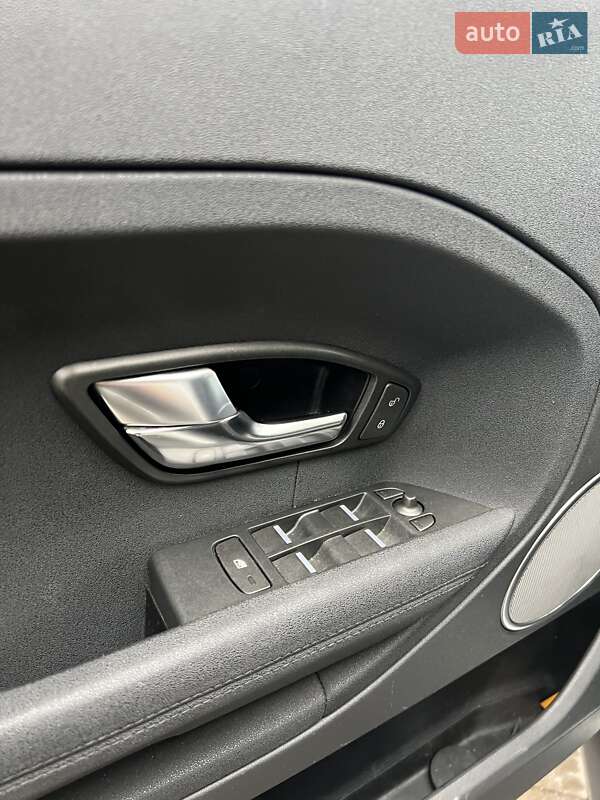 Внедорожник / Кроссовер Land Rover Range Rover Evoque 2013 в Староконстантинове