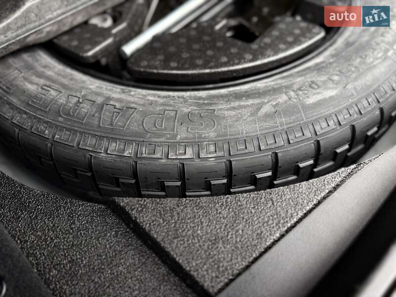 Внедорожник / Кроссовер Land Rover Range Rover Evoque 2021 в Одессе