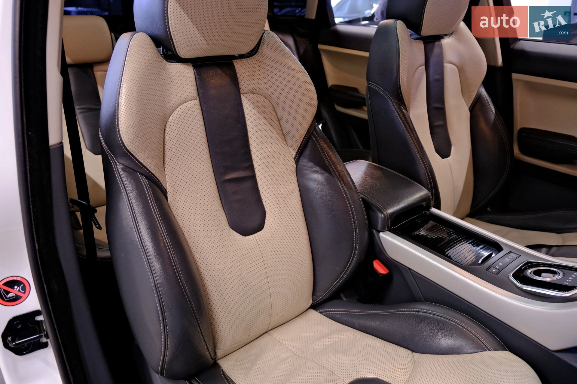 2011 Land Rover Range Rover Evoque - мініатюра 45