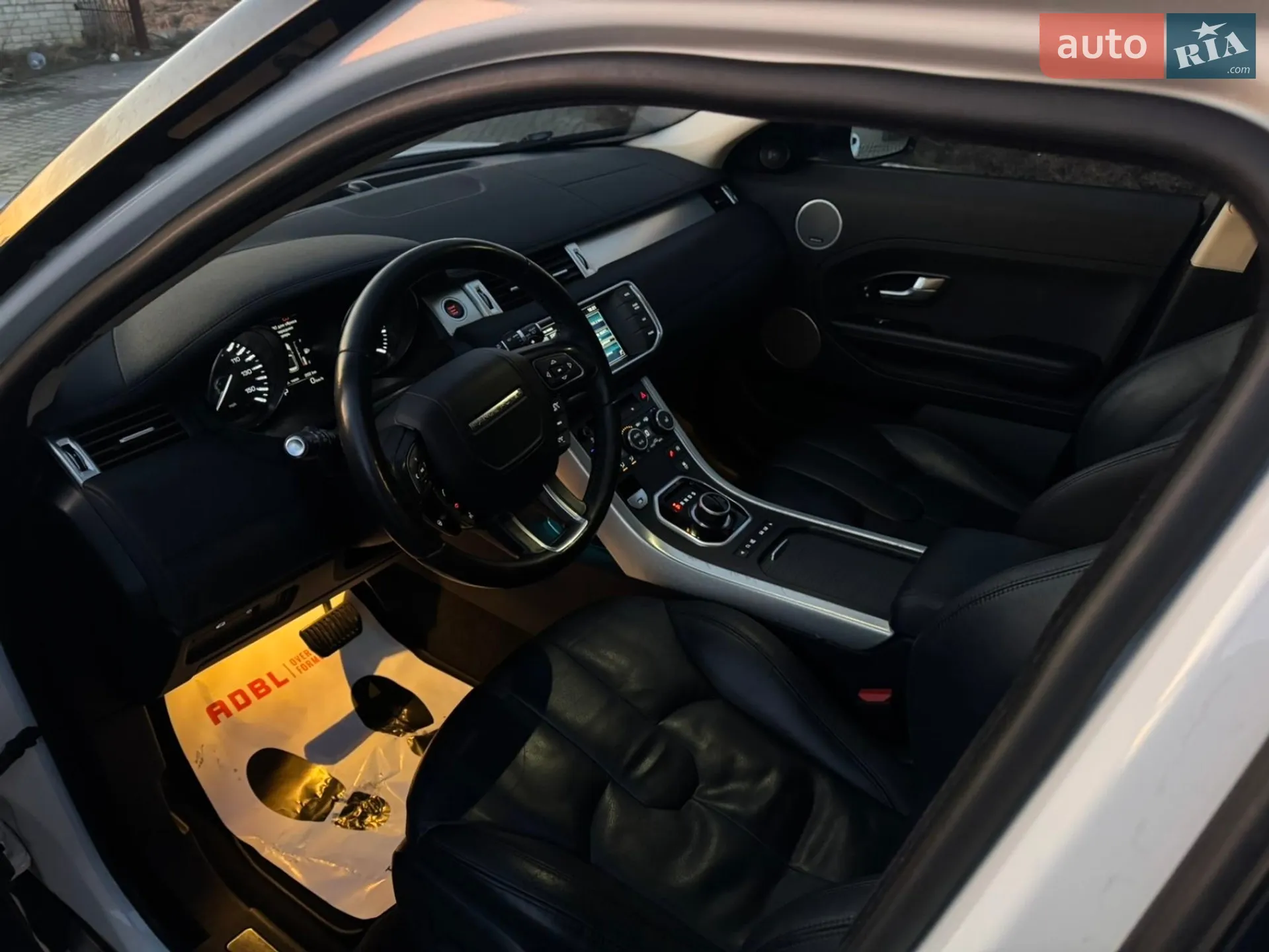 2014 Land Rover Range Rover Evoque - мініатюра 34