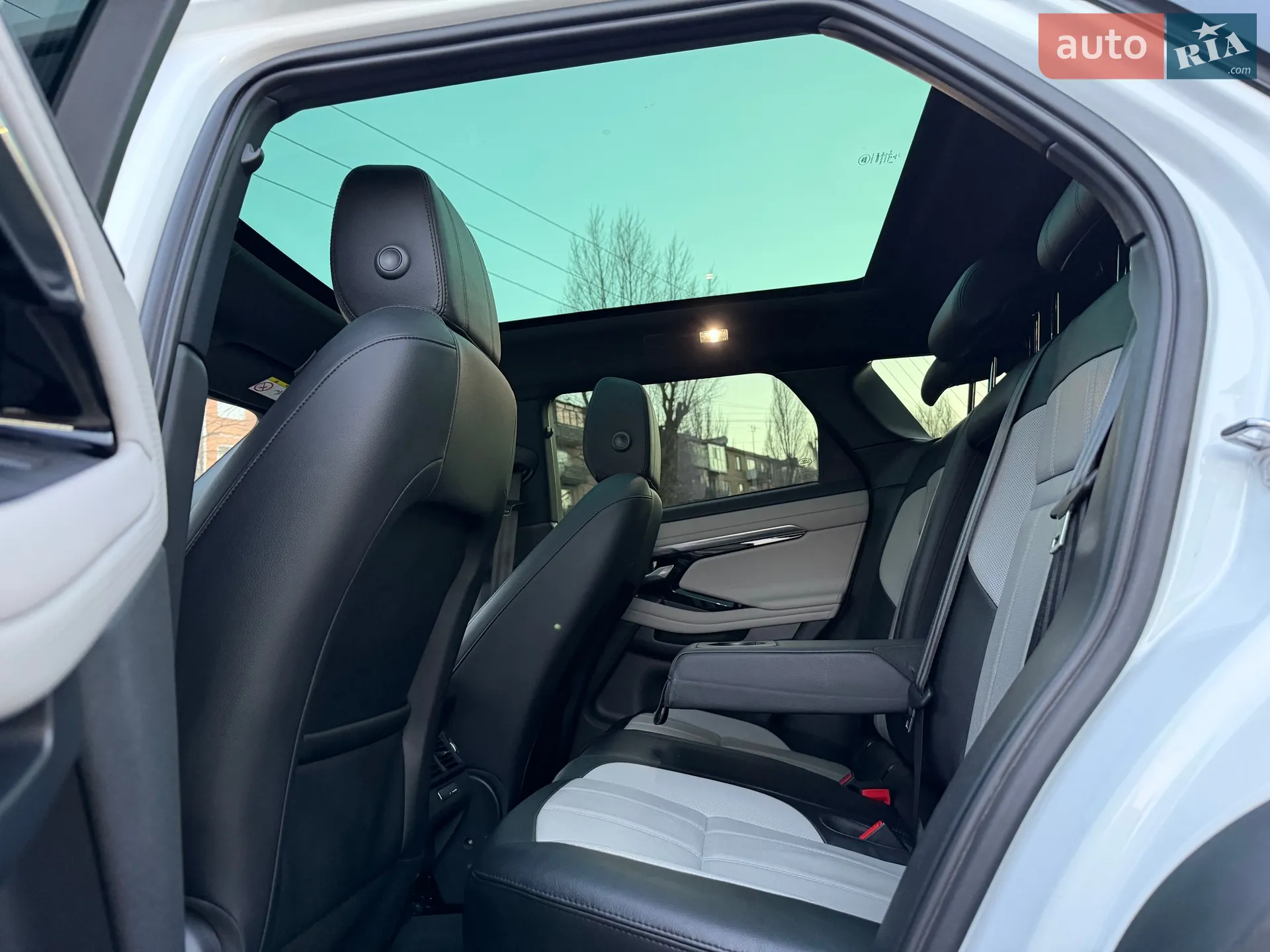 2020 Land Rover Range Rover Evoque - мініатюра 74