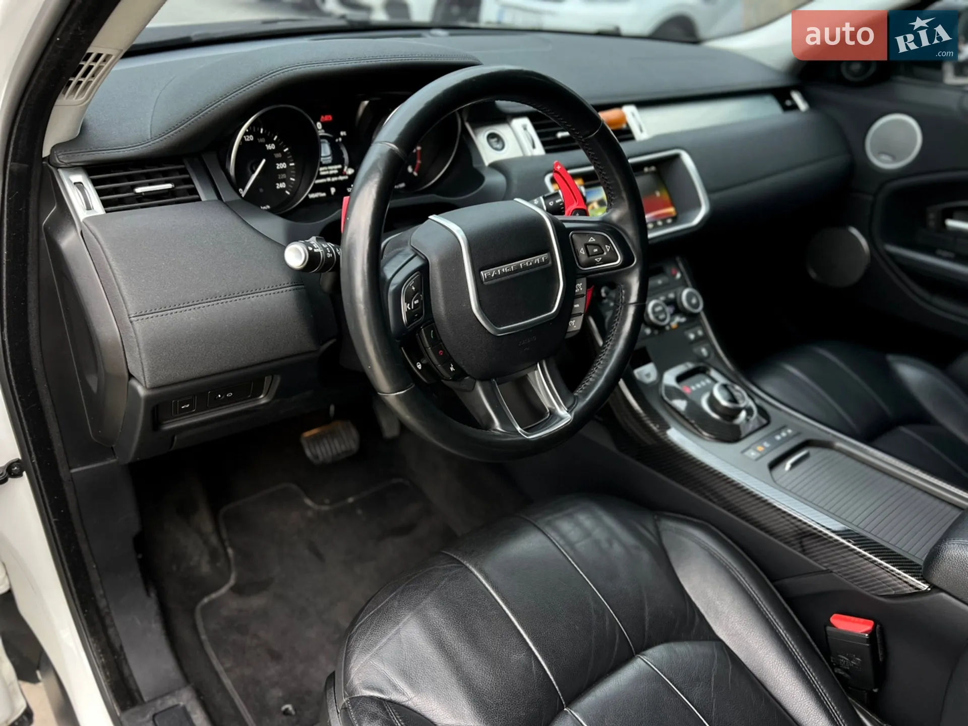 2017 Land Rover Range Rover Evoque - мініатюра 25