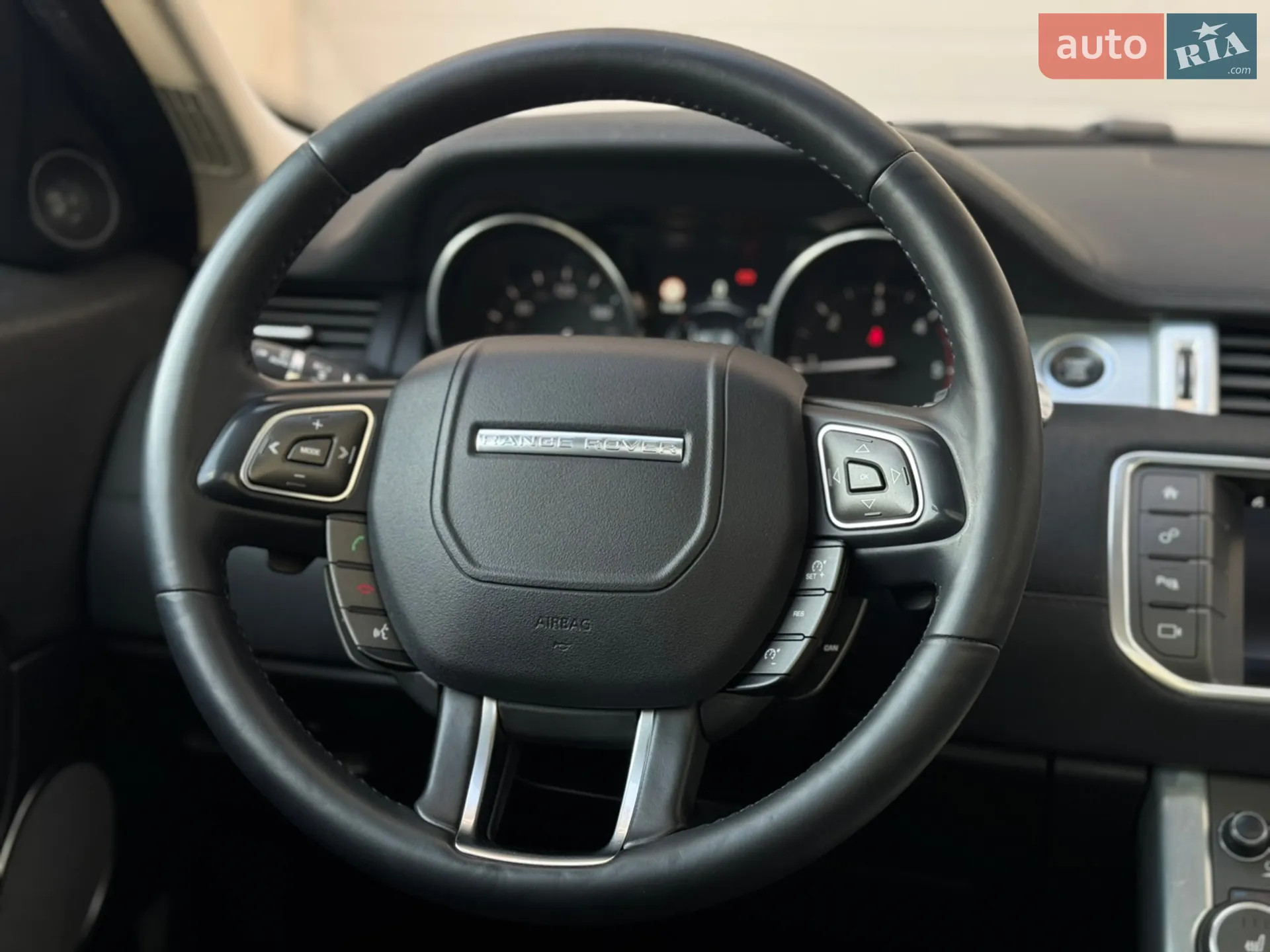 2016 Land Rover Range Rover Evoque - мініатюра 36