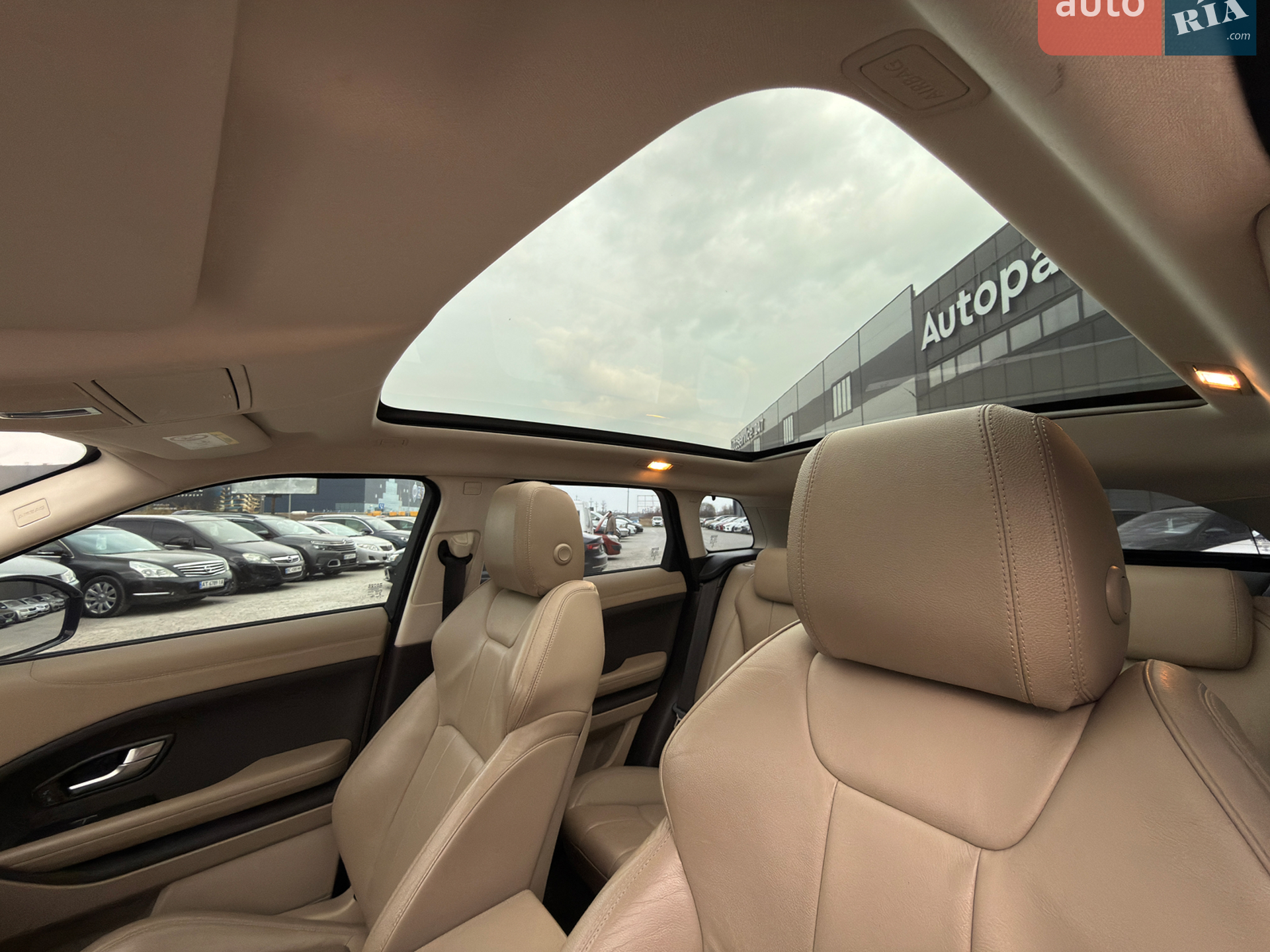 2016 Land Rover Range Rover Evoque - мініатюра 19