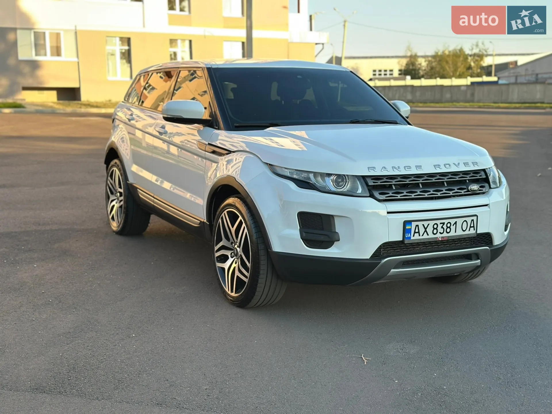 2013 Land Rover Range Rover Evoque - мініатюра 28