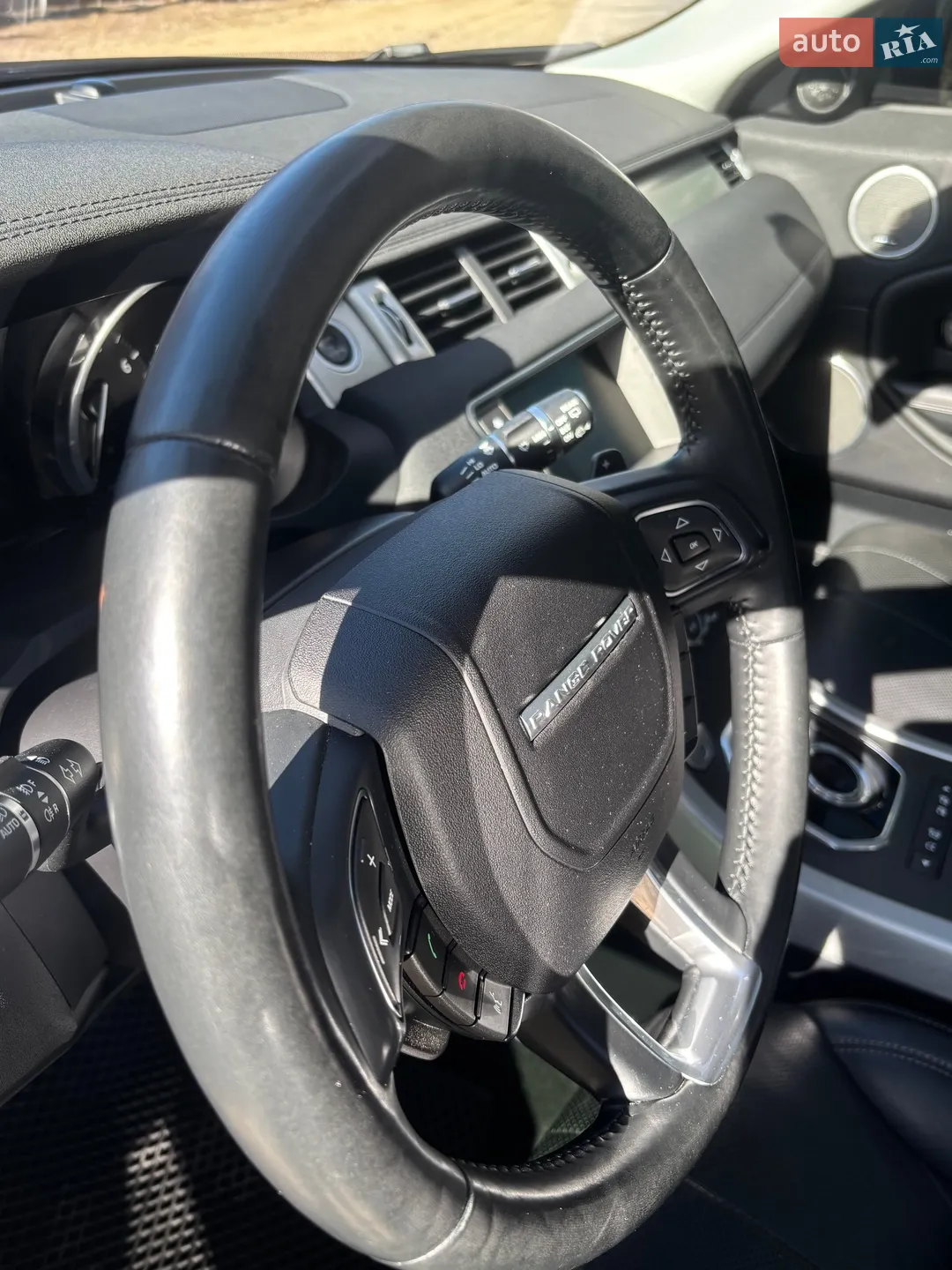 2015 Land Rover Range Rover Evoque - мініатюра 15