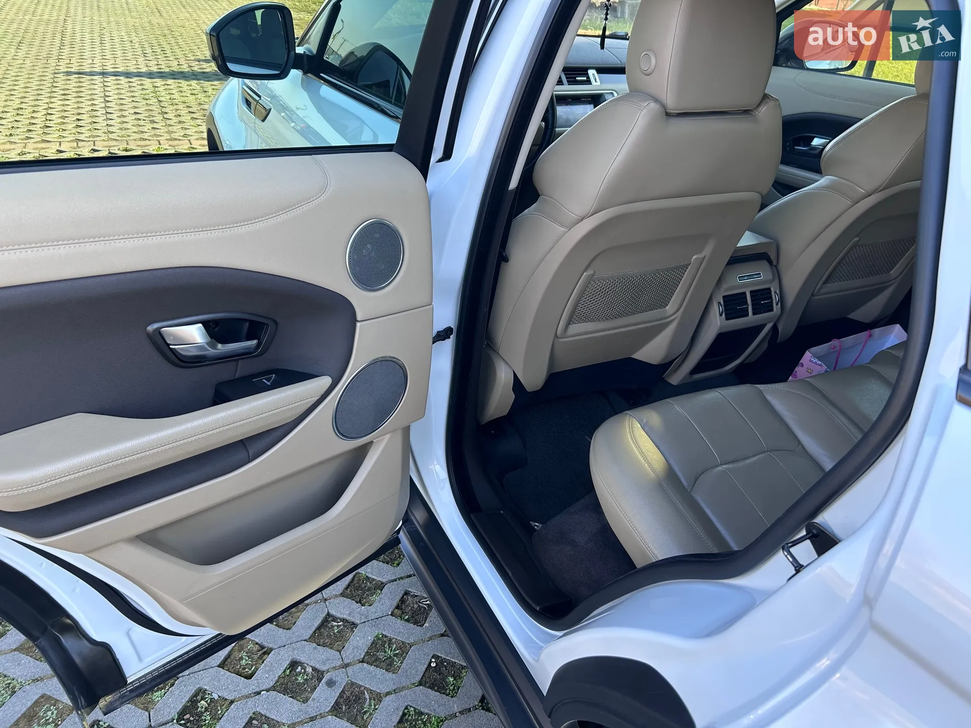 2015 Land Rover Range Rover Evoque - мініатюра 13