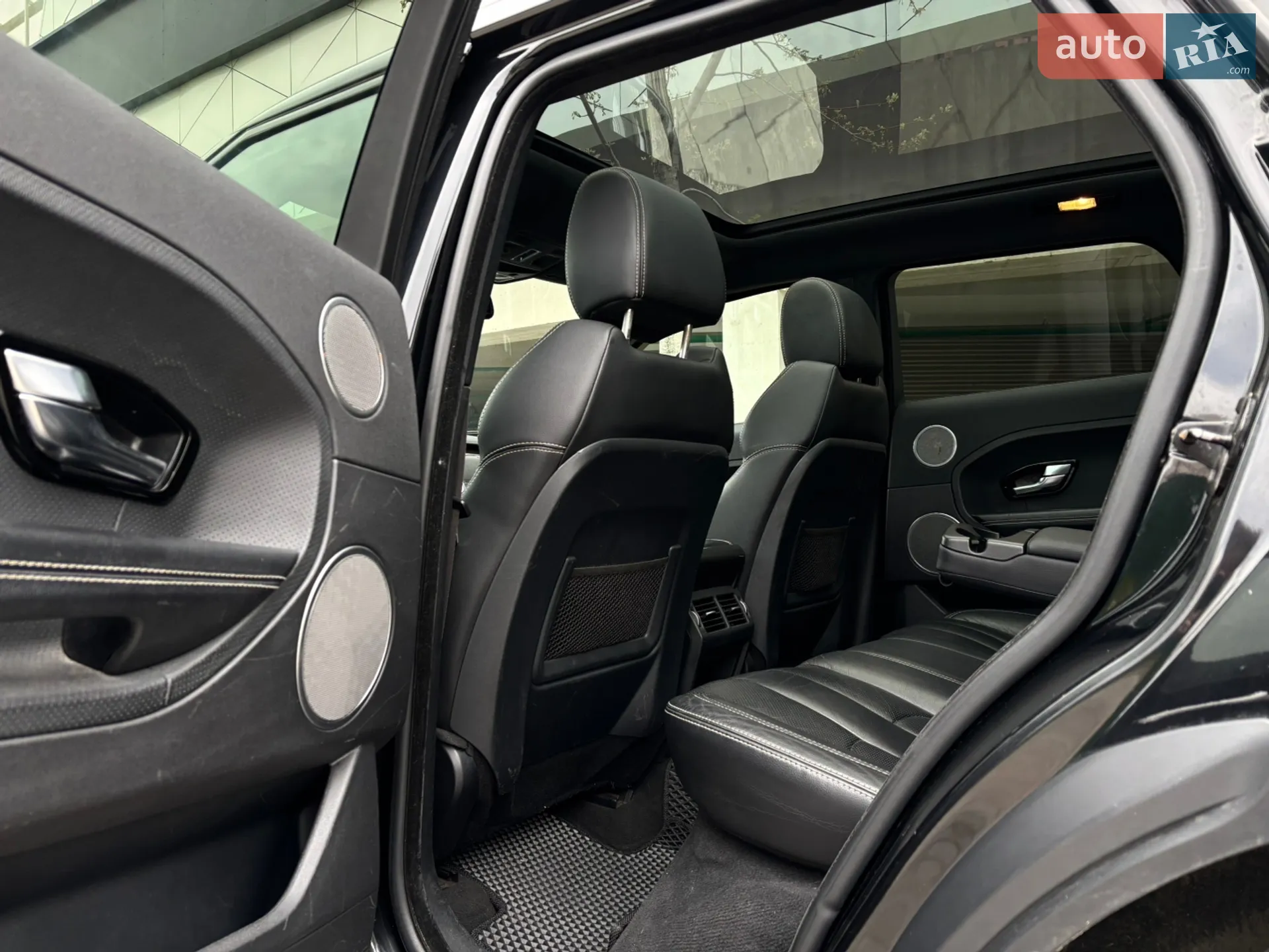 2013 Land Rover Range Rover Evoque - мініатюра 33