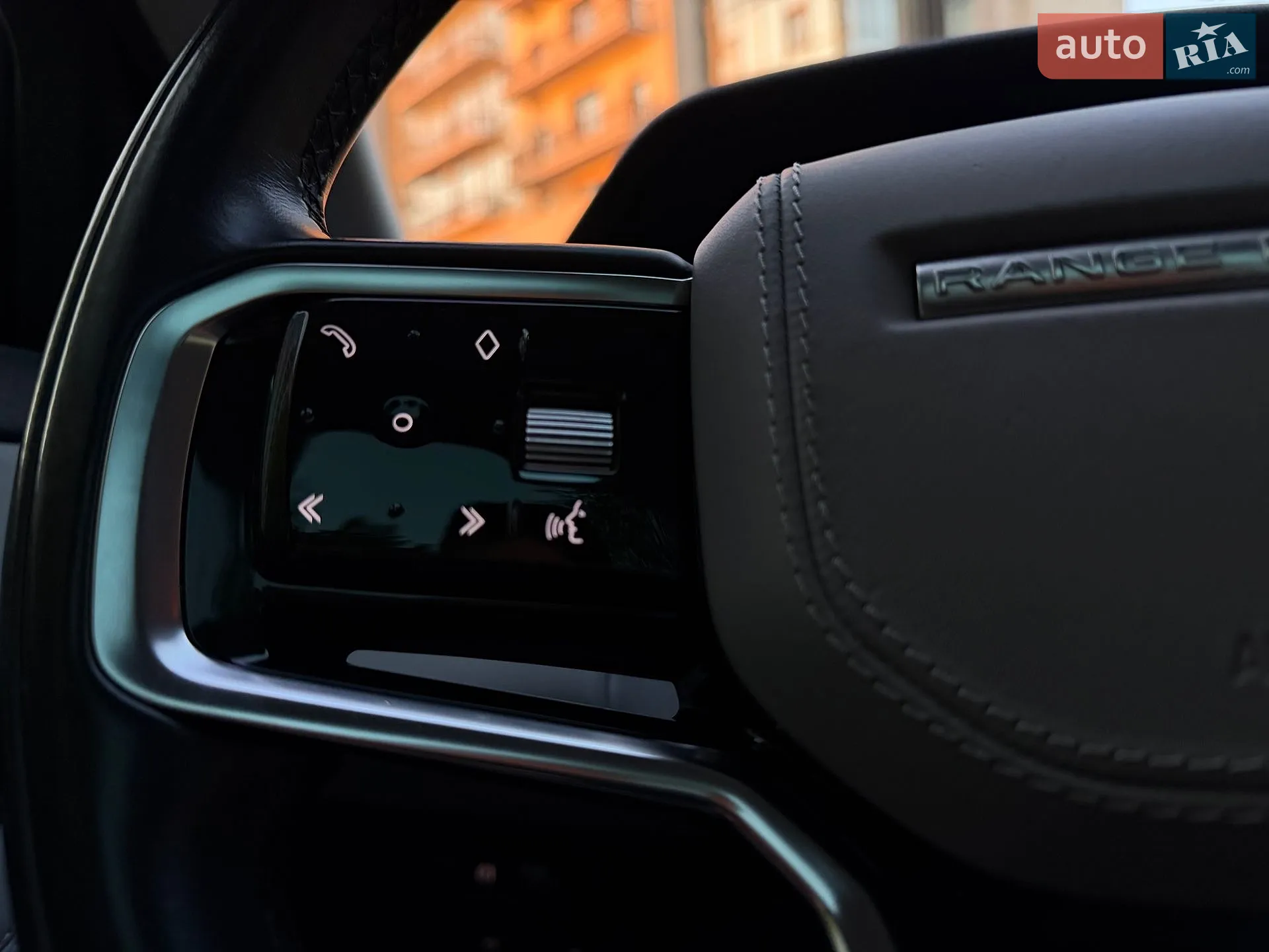 2021 Land Rover Range Rover Evoque - мініатюра 88