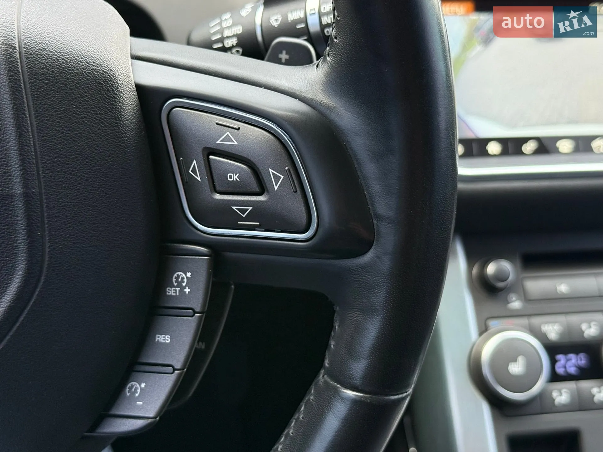 2017 Land Rover Range Rover Evoque - мініатюра 43