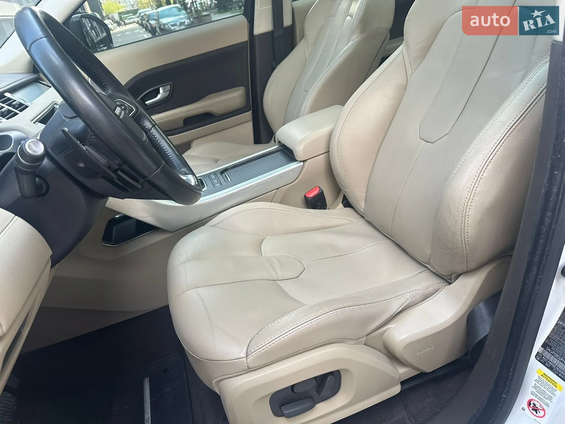 2015 Land Rover Range Rover Evoque - мініатюра 24