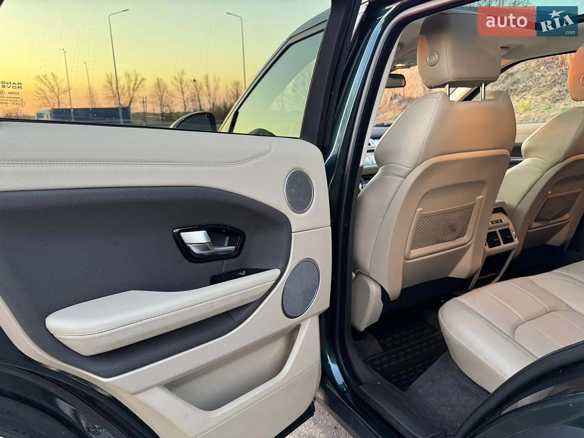 2016 Land Rover Range Rover Evoque - мініатюра 37