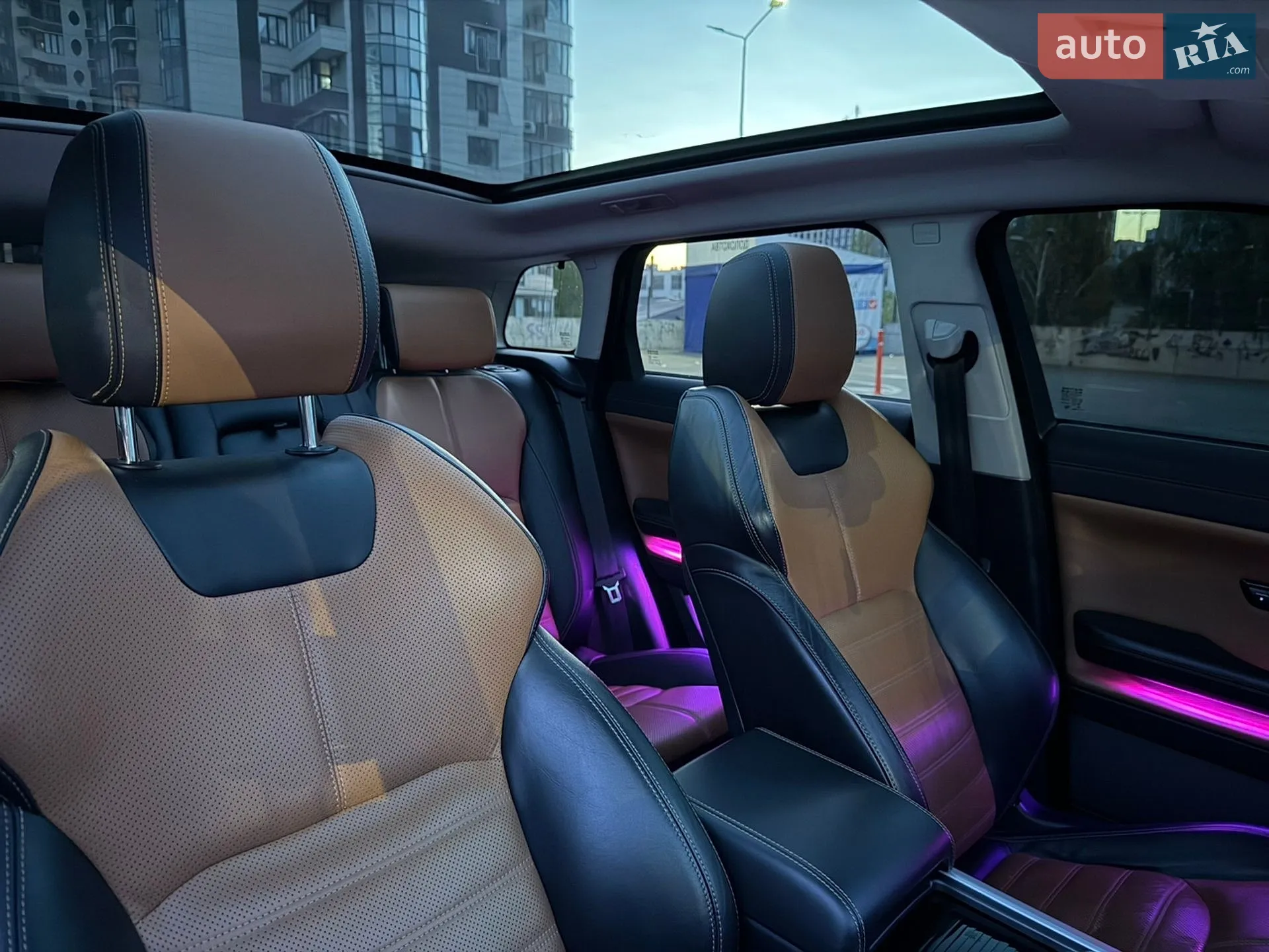2015 Land Rover Range Rover Evoque - мініатюра 11