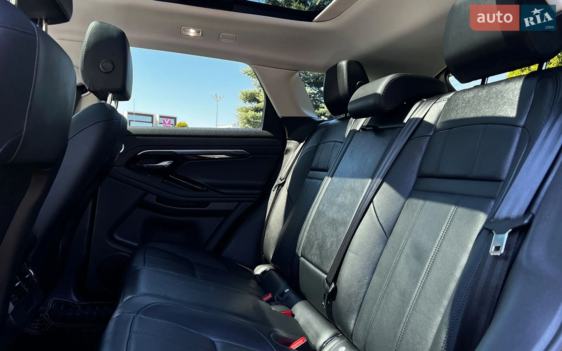 2022 Land Rover Range Rover Evoque - мініатюра 29