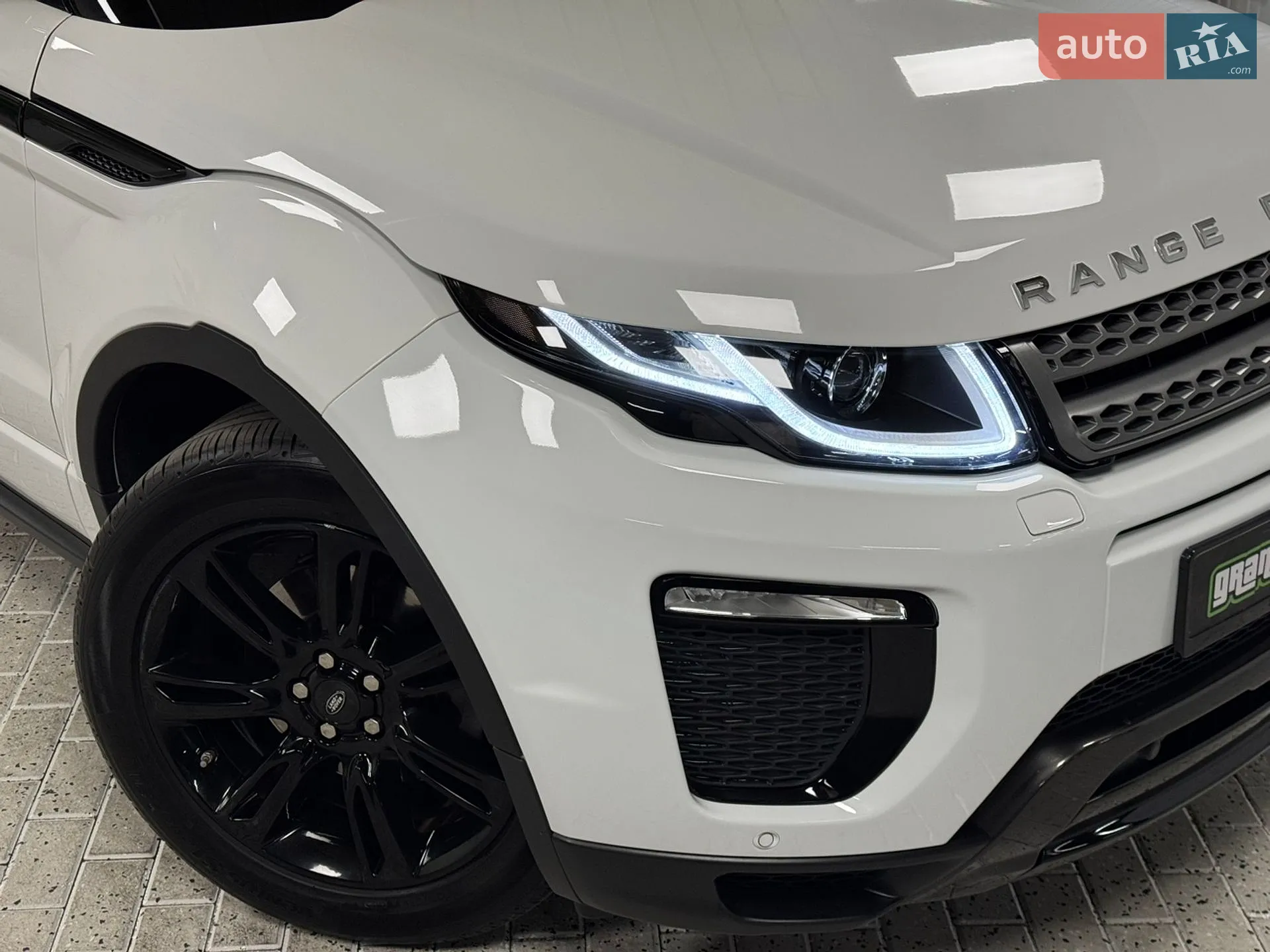 2017 Land Rover Range Rover Evoque - мініатюра 9