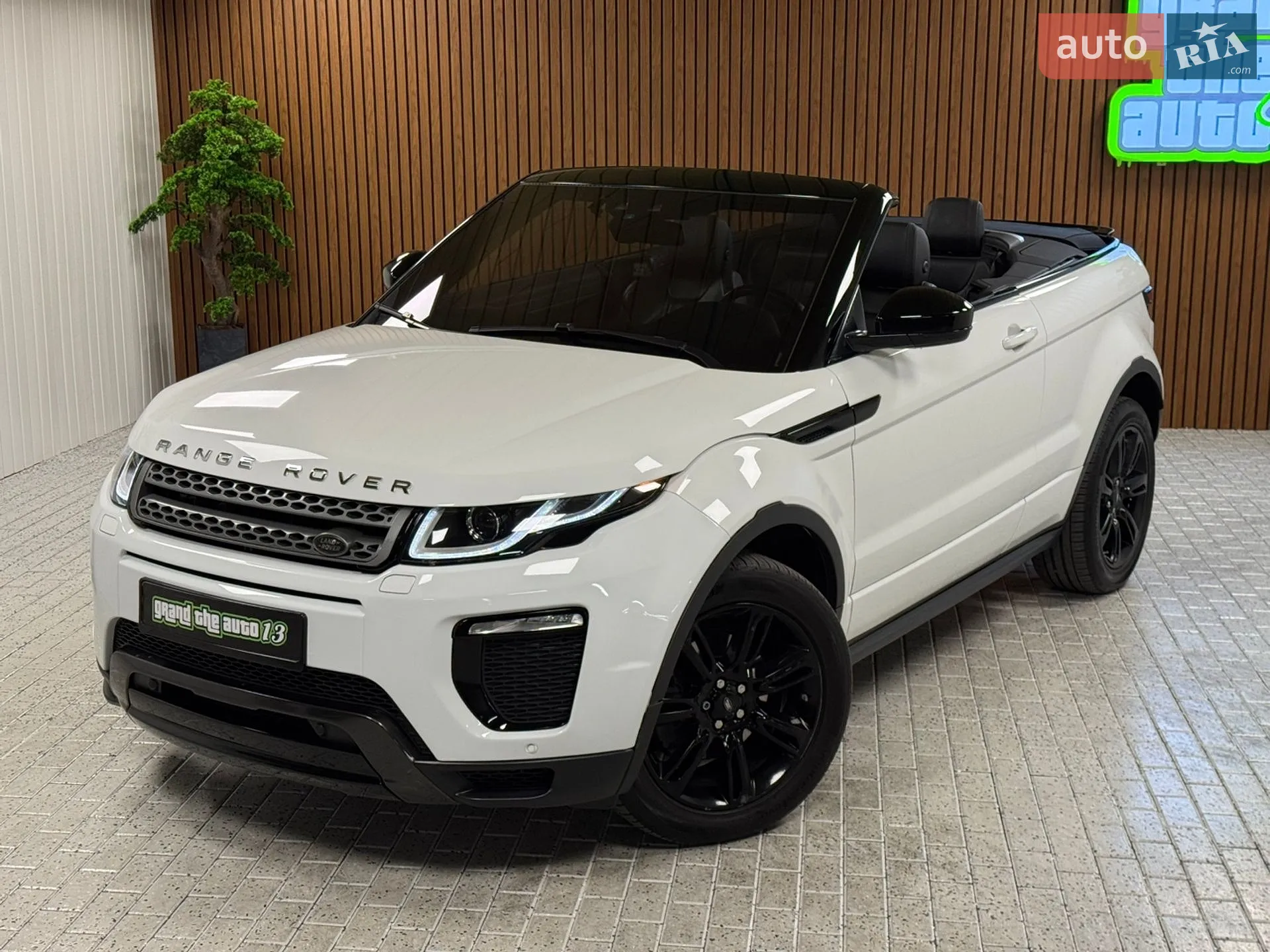 2017 Land Rover Range Rover Evoque - мініатюра 16