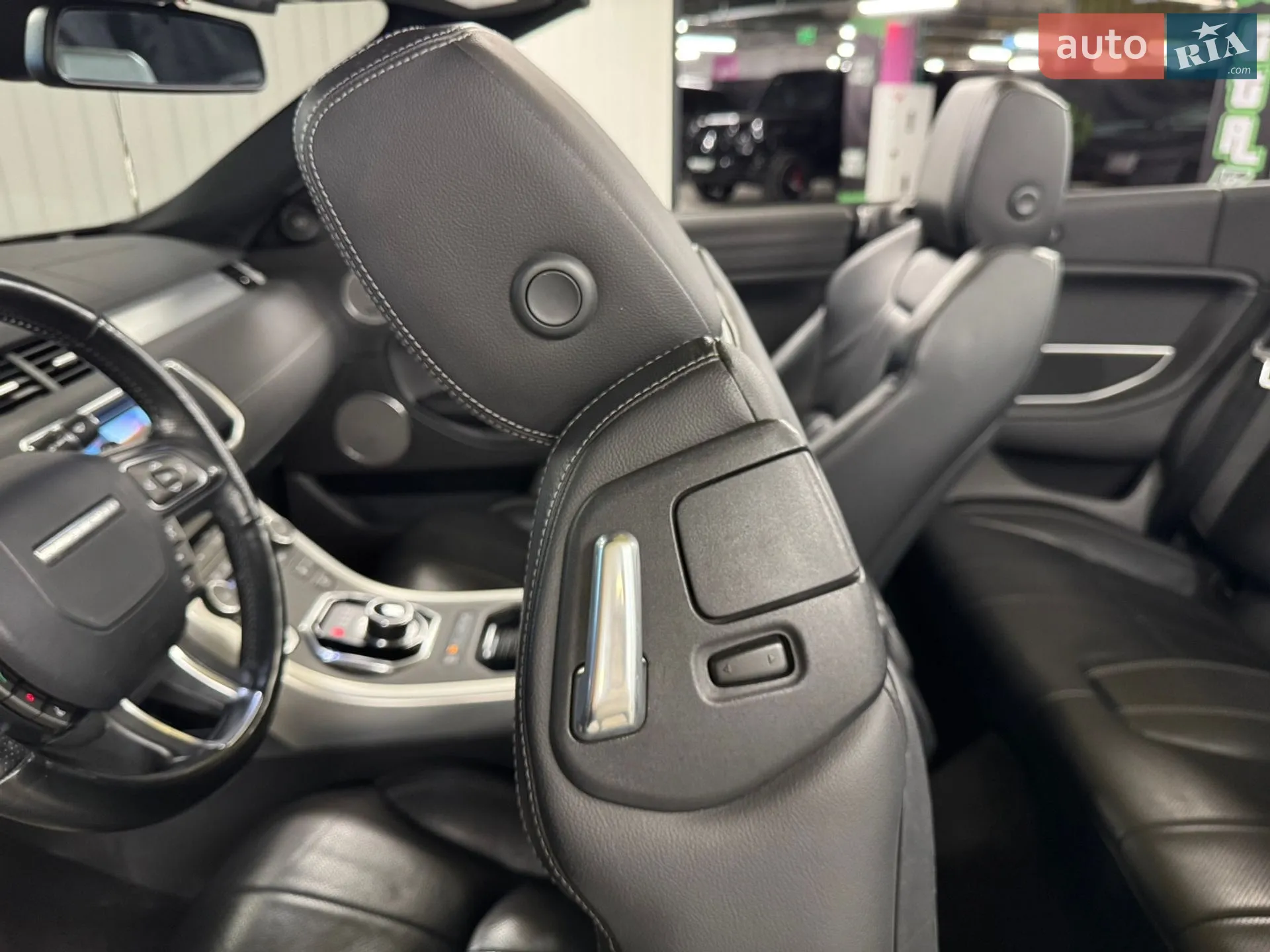 2017 Land Rover Range Rover Evoque - мініатюра 35