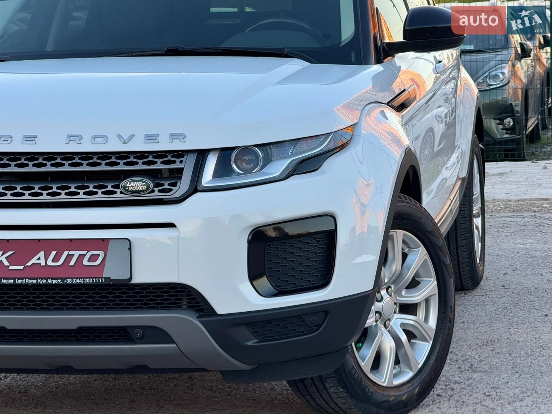 2018 Land Rover Range Rover Evoque - мініатюра 57
