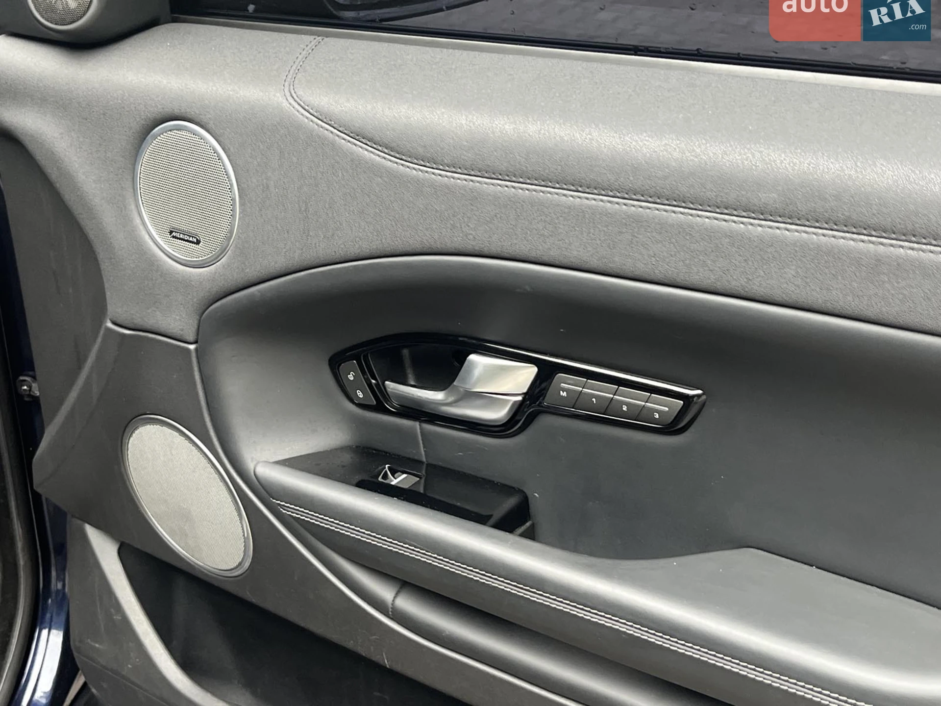 2015 Land Rover Range Rover Evoque - мініатюра 37