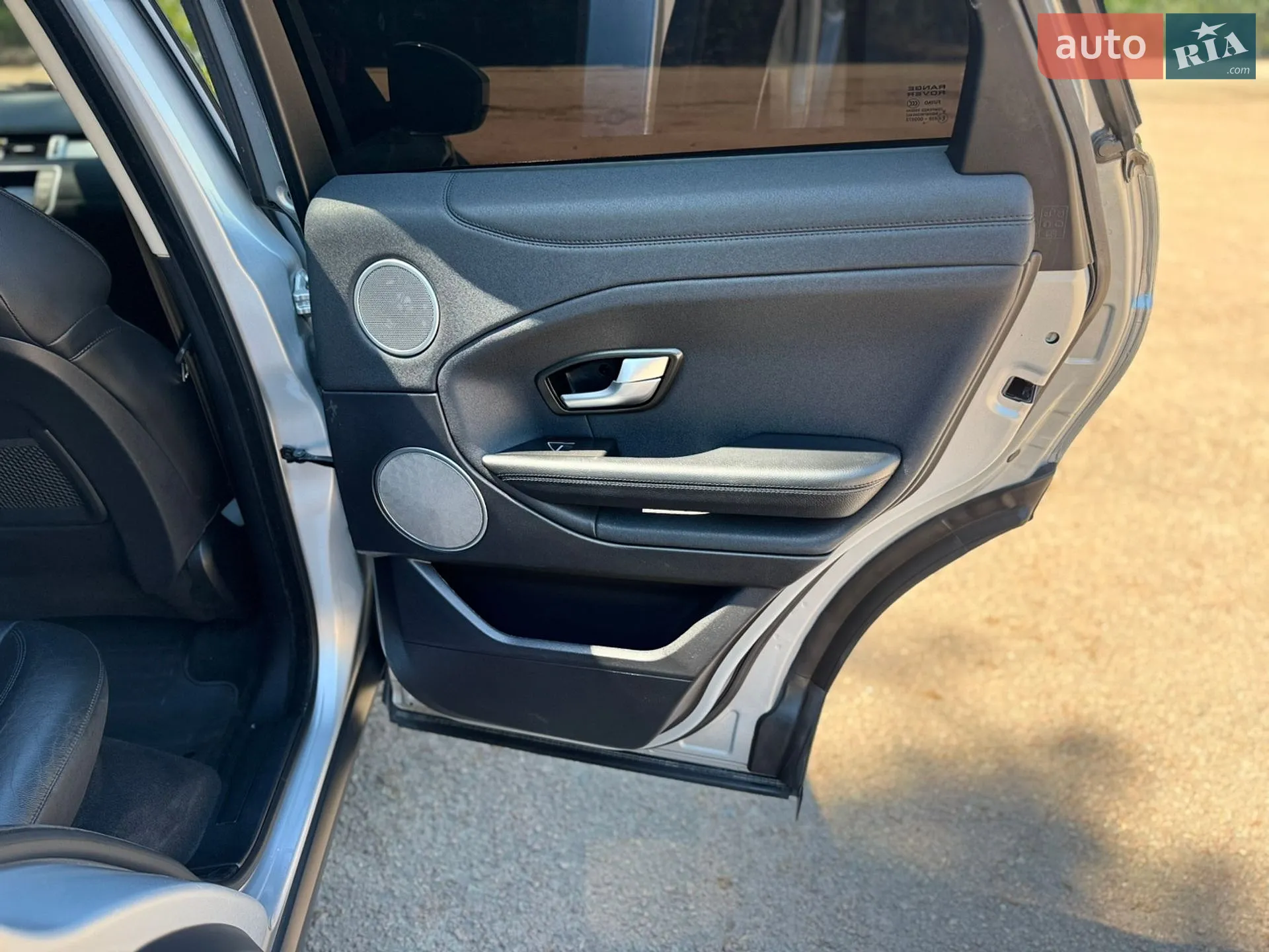 2015 Land Rover Range Rover Evoque - мініатюра 33