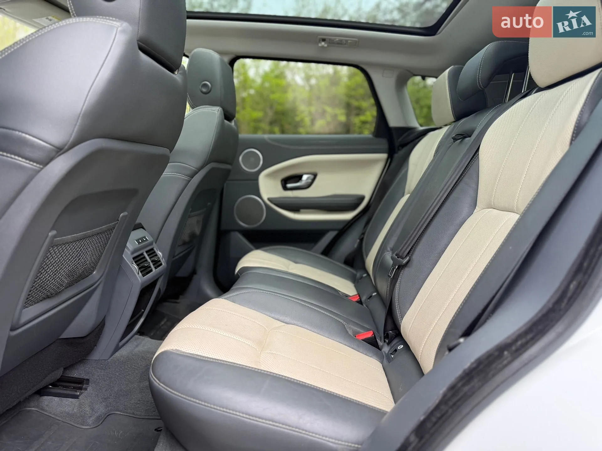 2015 Land Rover Range Rover Evoque - мініатюра 13