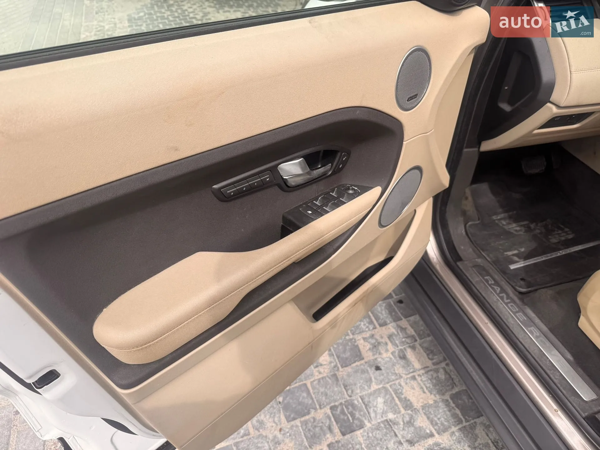 2015 Land Rover Range Rover Evoque - мініатюра 14