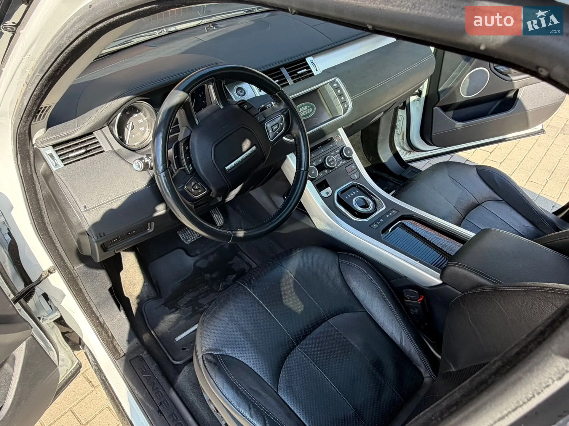 2016 Land Rover Range Rover Evoque - мініатюра 29