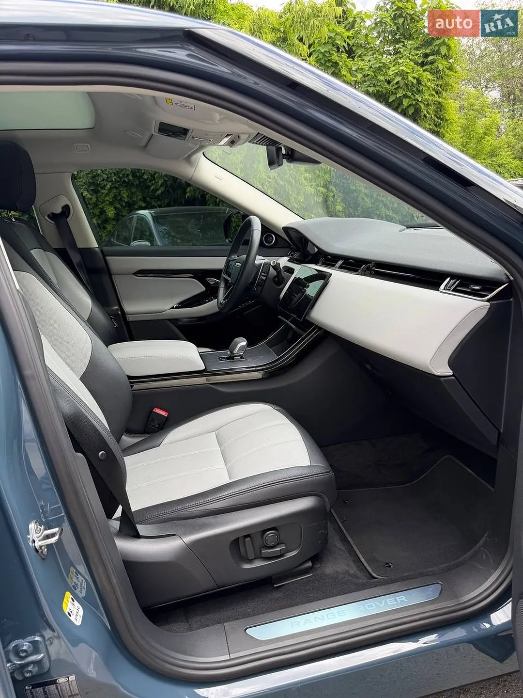 2023 Land Rover Range Rover Evoque - мініатюра 22