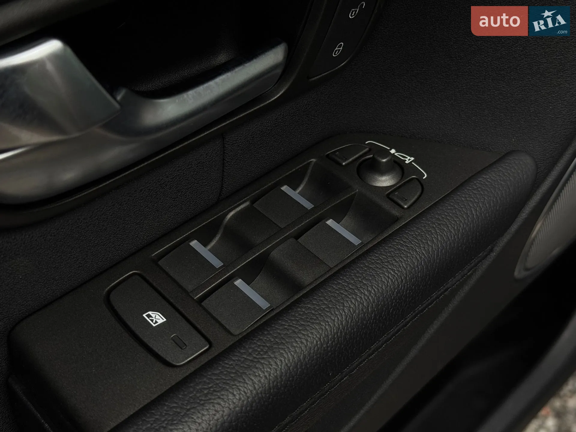 2015 Land Rover Range Rover Evoque - мініатюра 12
