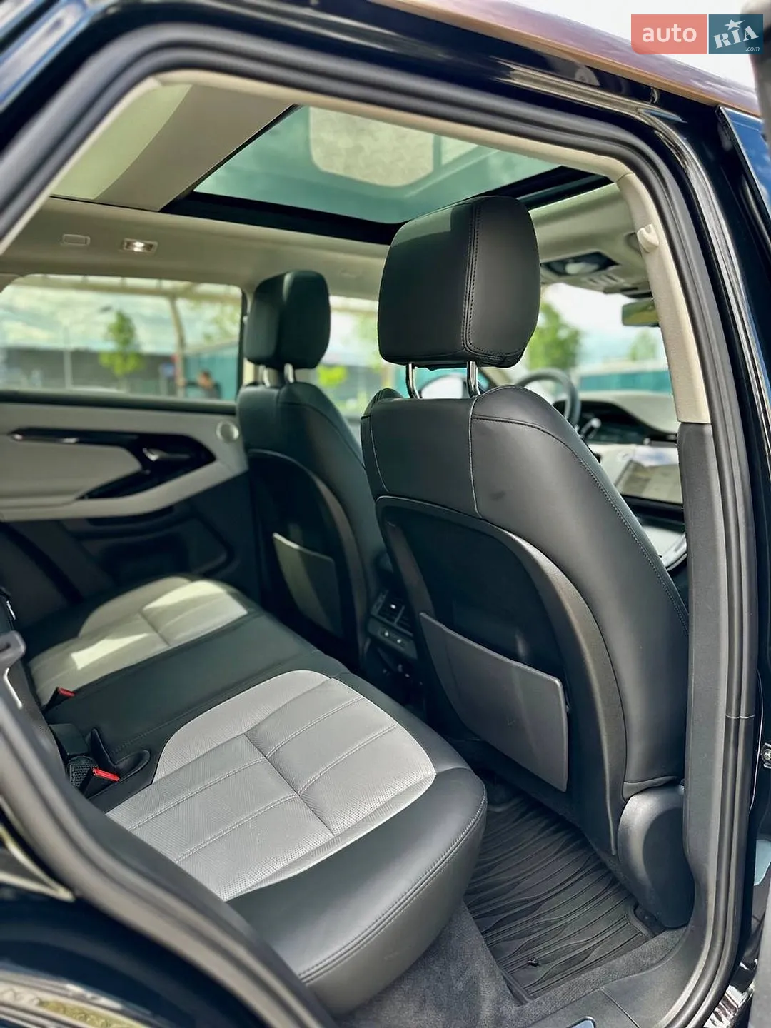 2024 Land Rover Range Rover Evoque - мініатюра 30