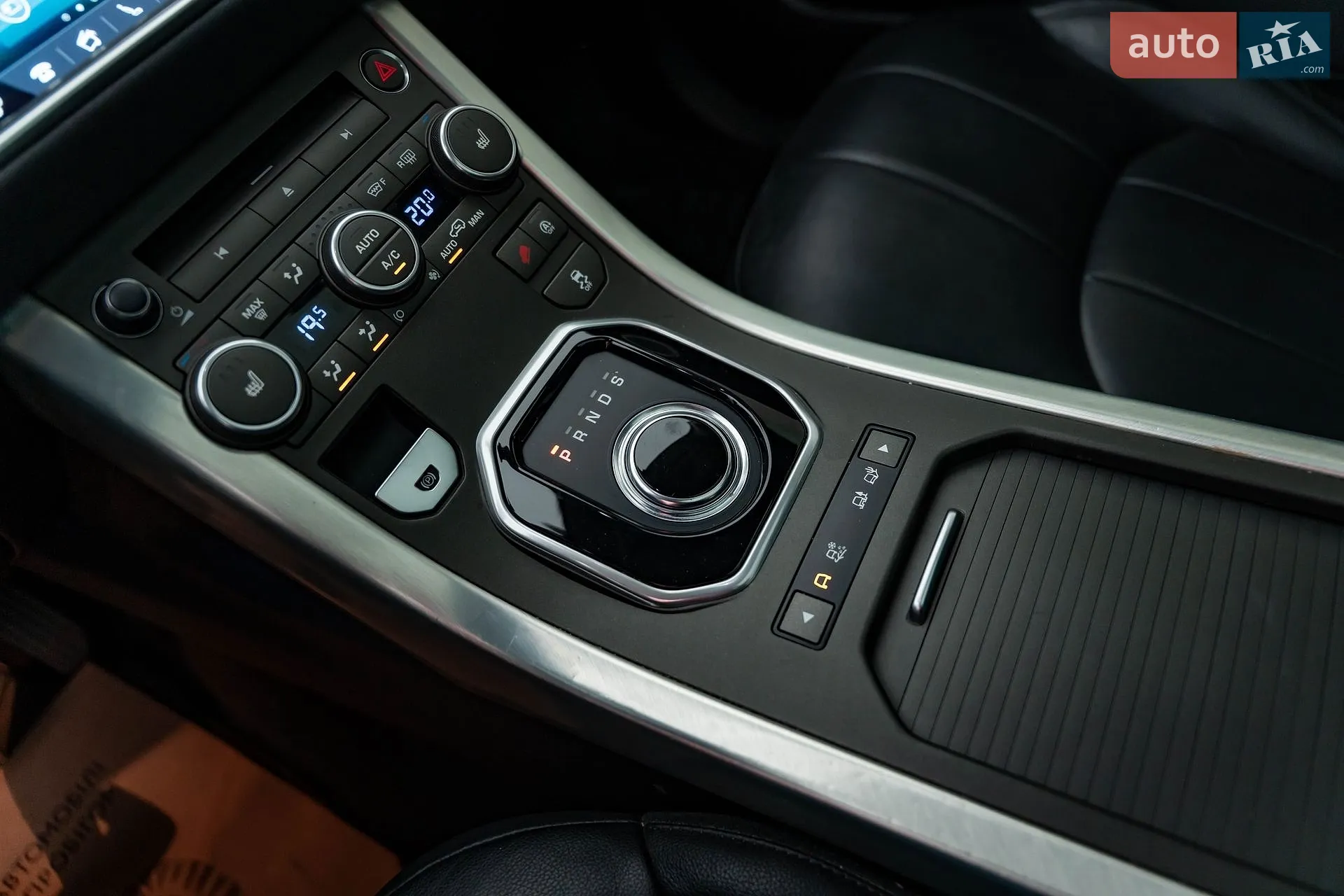 2018 Land Rover Range Rover Evoque - мініатюра 23