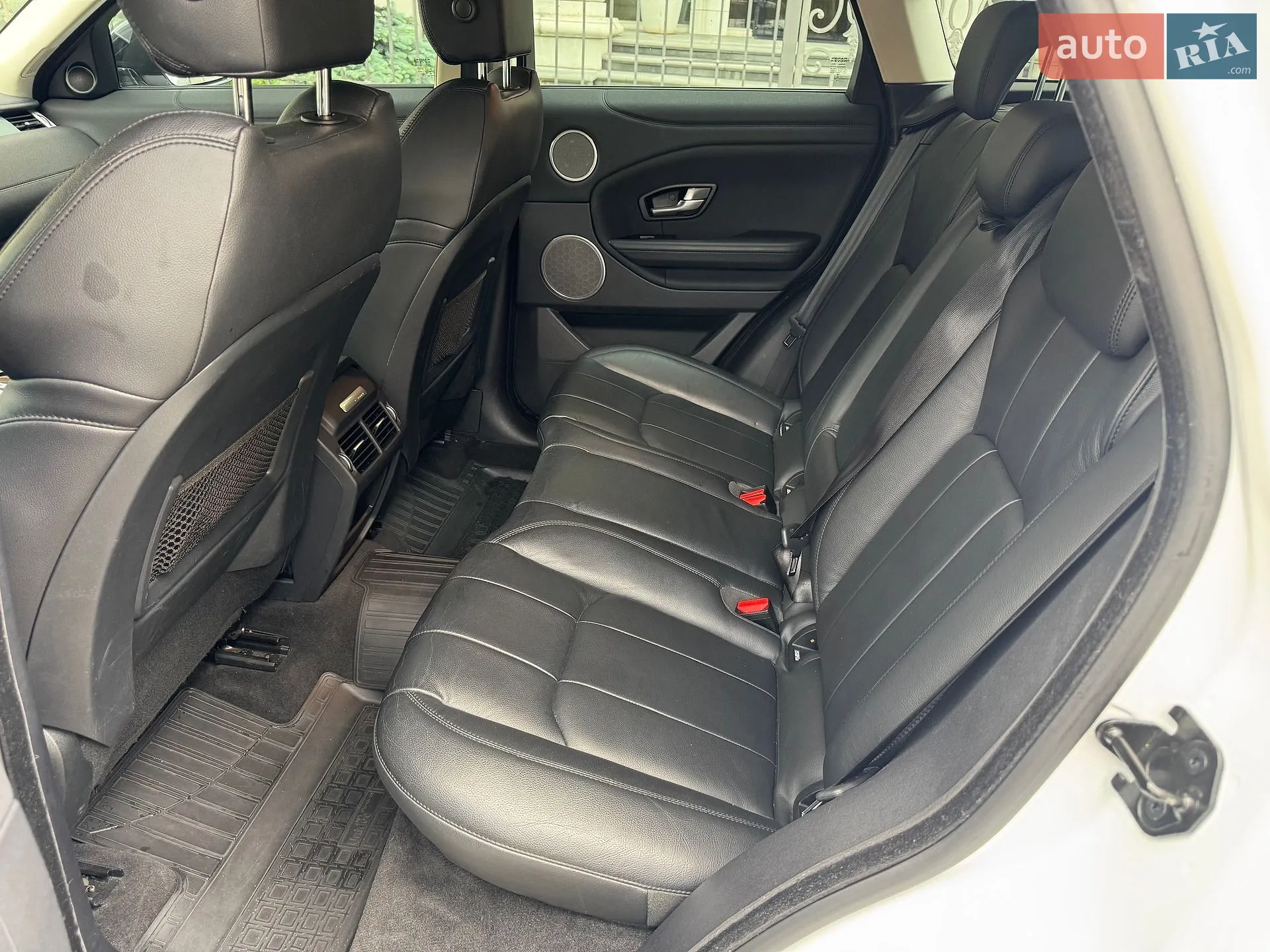 2015 Land Rover Range Rover Evoque - мініатюра 24