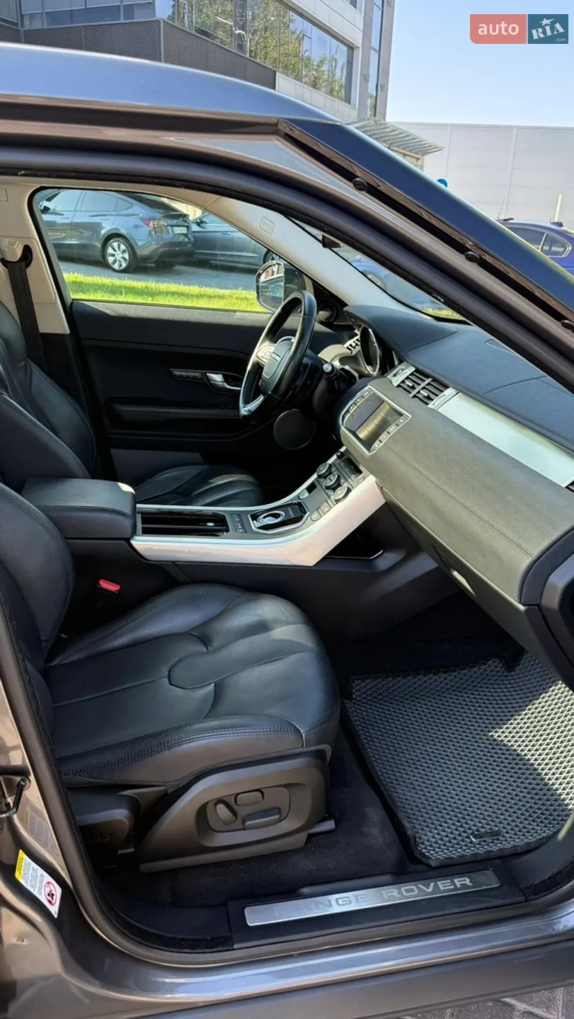 2015 Land Rover Range Rover Evoque - мініатюра 31