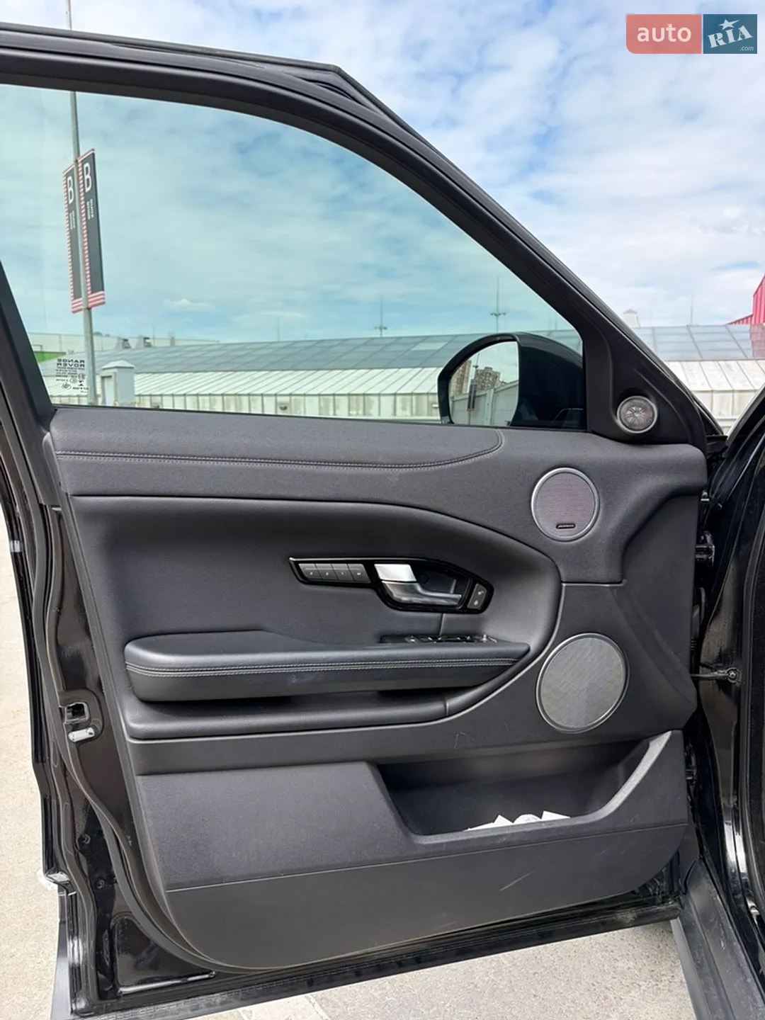 2016 Land Rover Range Rover Evoque - мініатюра 15