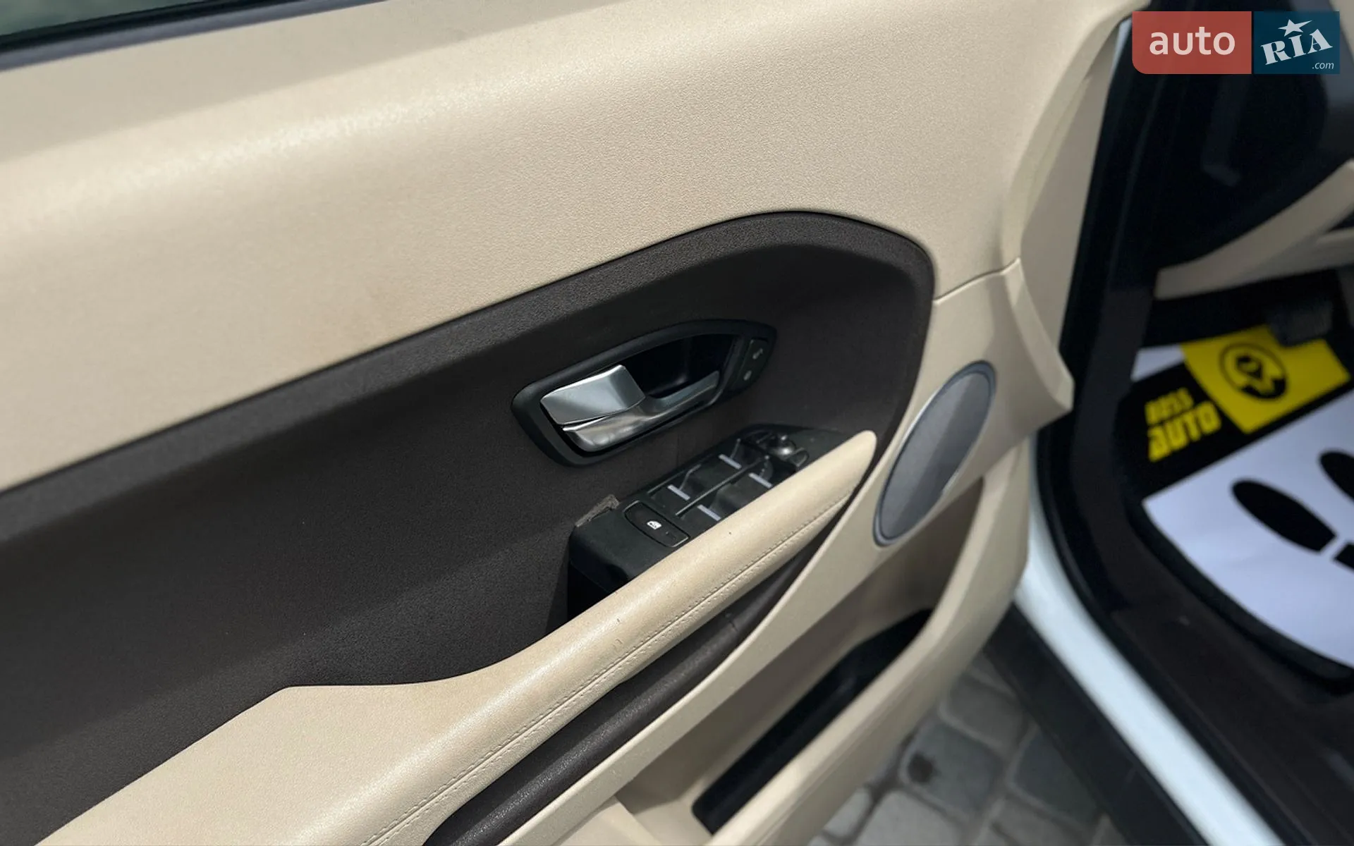 2012 Land Rover Range Rover Evoque - мініатюра 10
