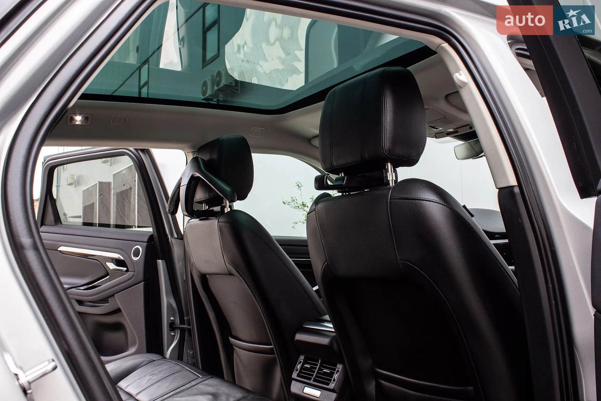 2020 Land Rover Range Rover Evoque - мініатюра 33