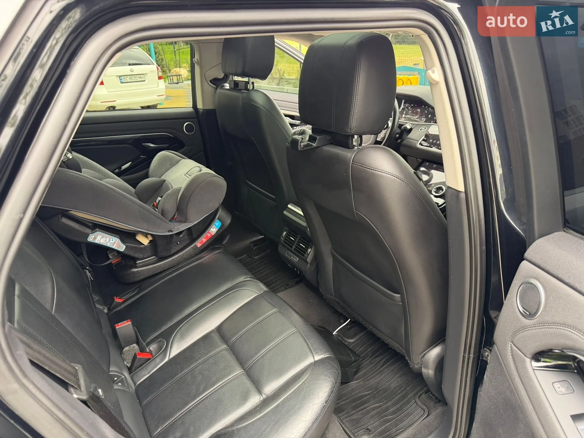 2019 Land Rover Range Rover Evoque - мініатюра 28