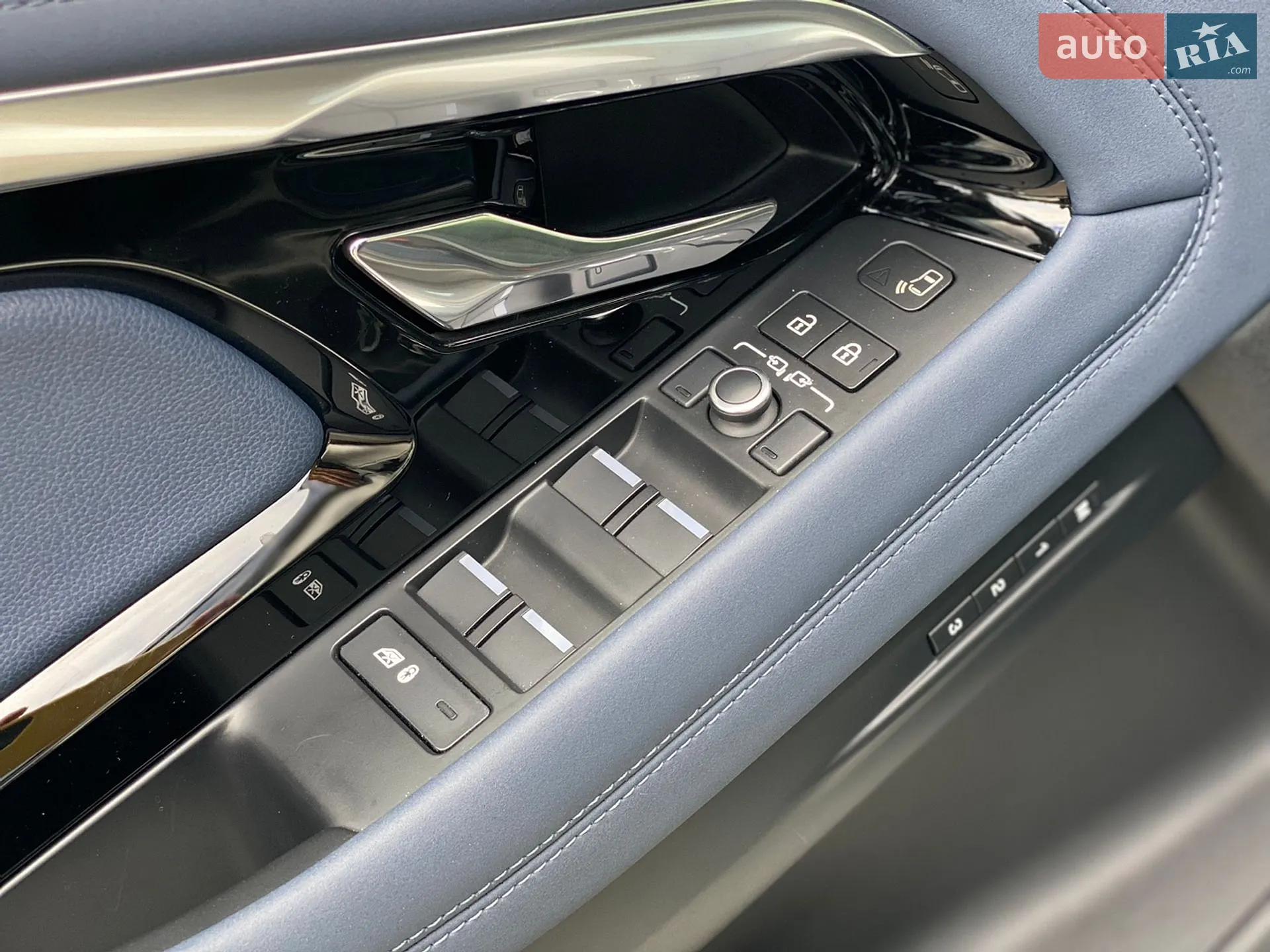 2021 Land Rover Range Rover Evoque - мініатюра 16