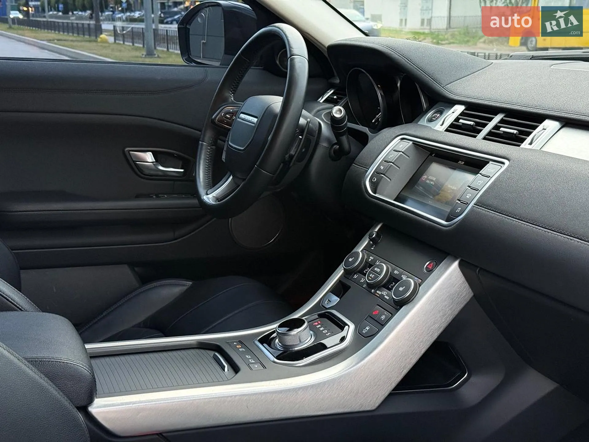 2016 Land Rover Range Rover Evoque - мініатюра 23