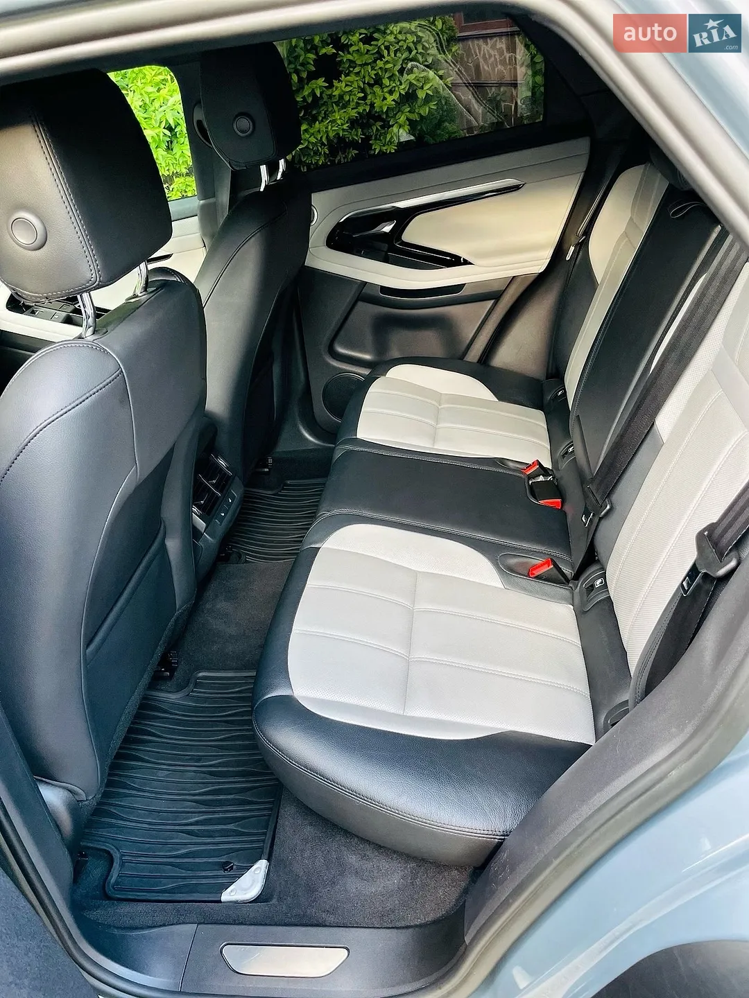 2022 Land Rover Range Rover Evoque - мініатюра 20