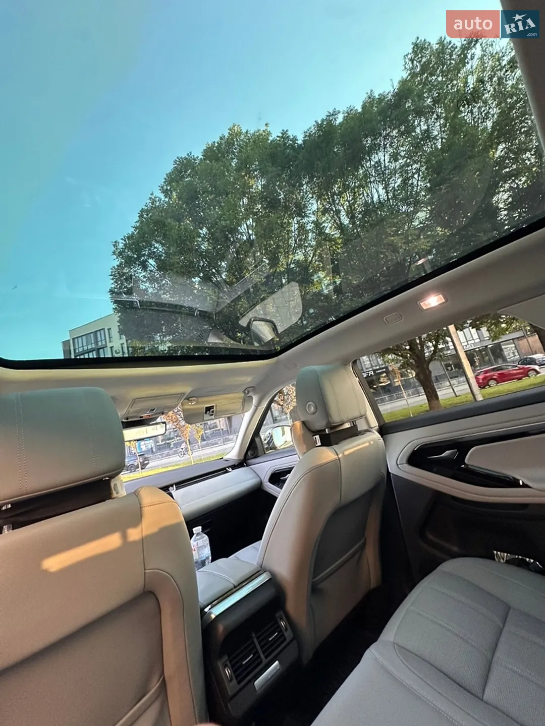2019 Land Rover Range Rover Evoque - мініатюра 18