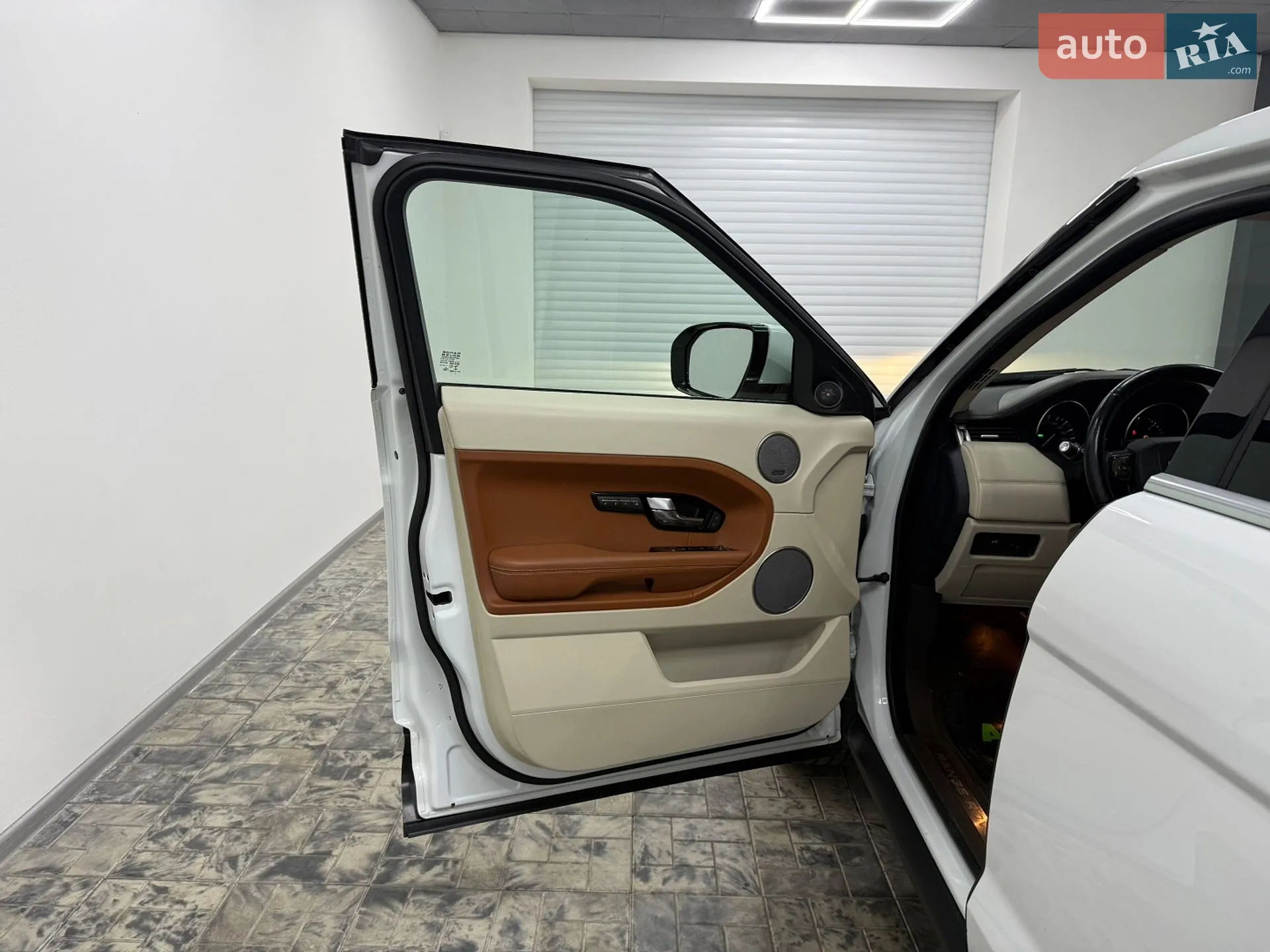2012 Land Rover Range Rover Evoque - мініатюра 20