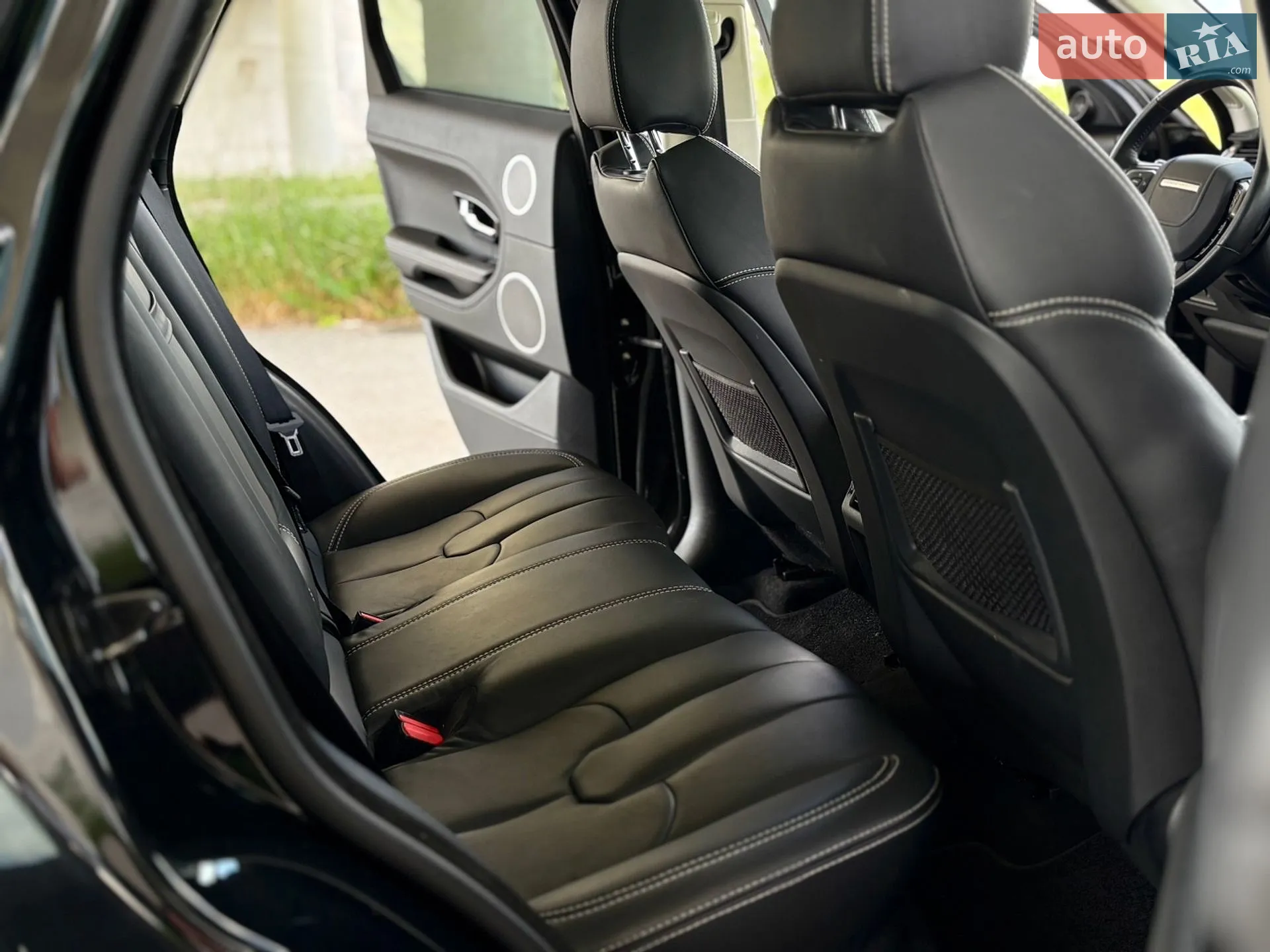 2012 Land Rover Range Rover Evoque - мініатюра 24