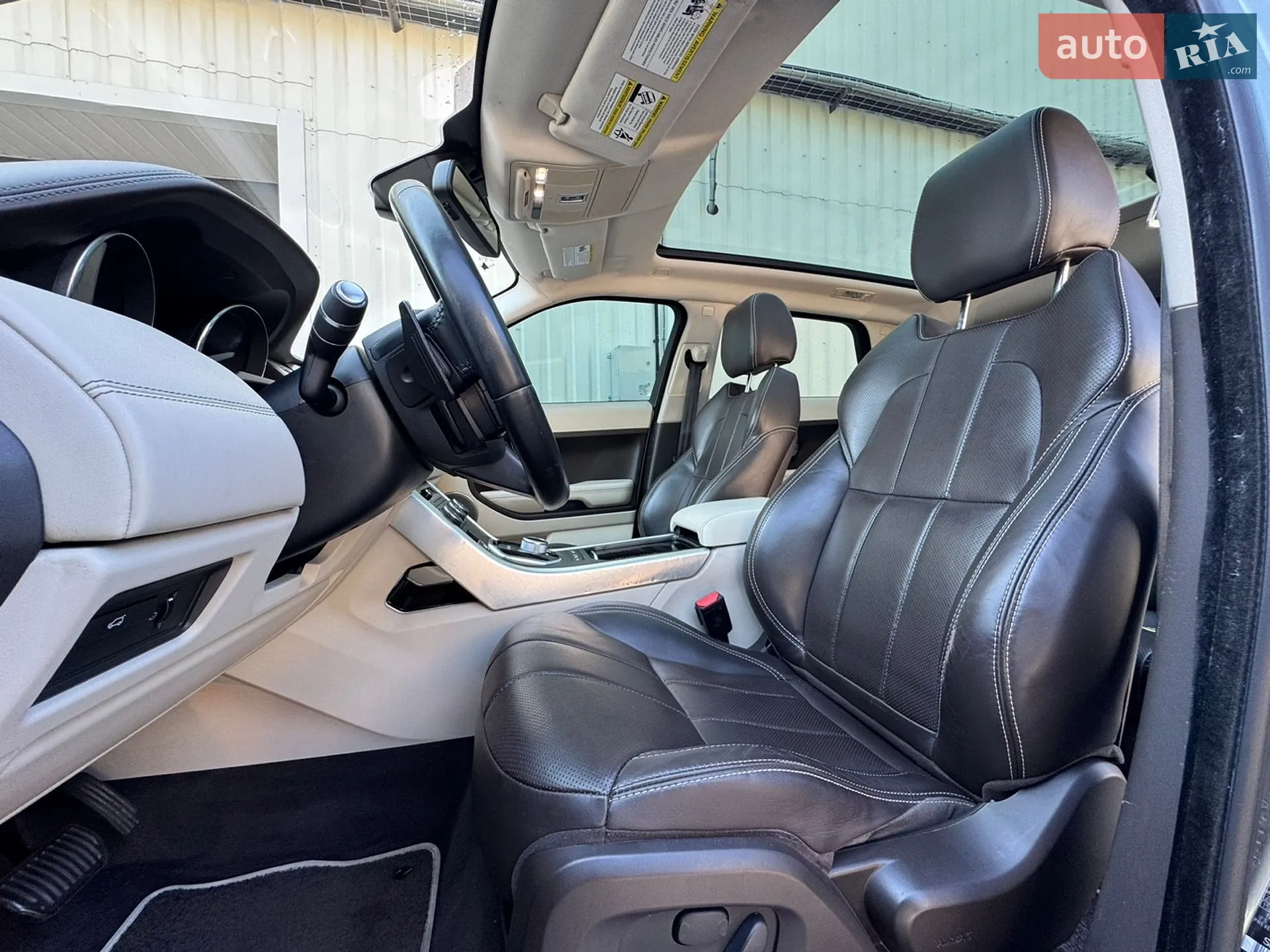2015 Land Rover Range Rover Evoque - мініатюра 12