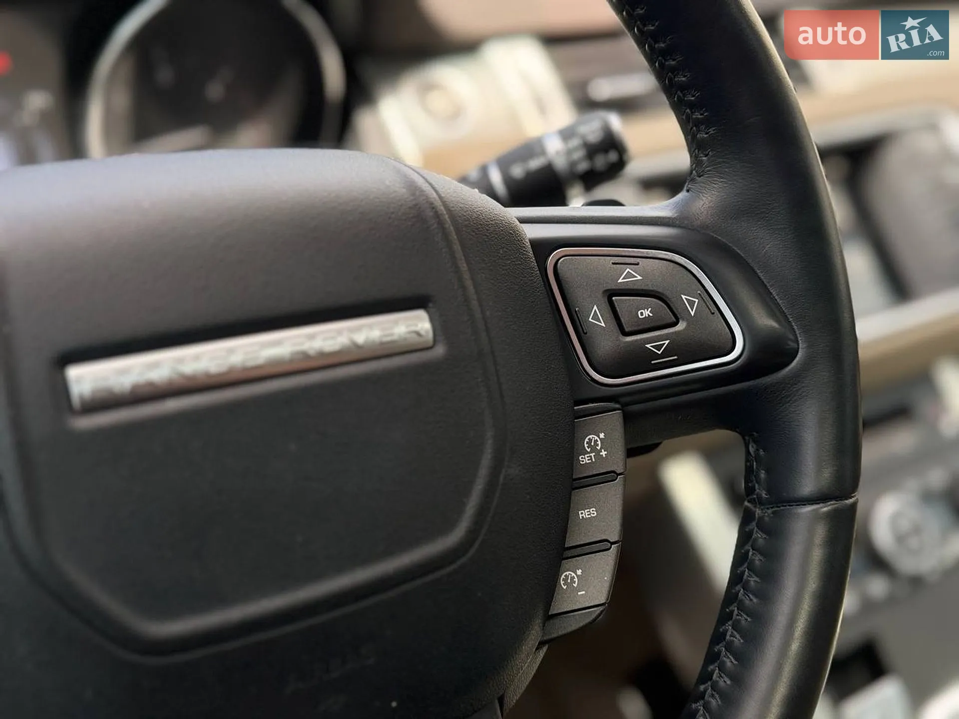 2016 Land Rover Range Rover Evoque - мініатюра 24